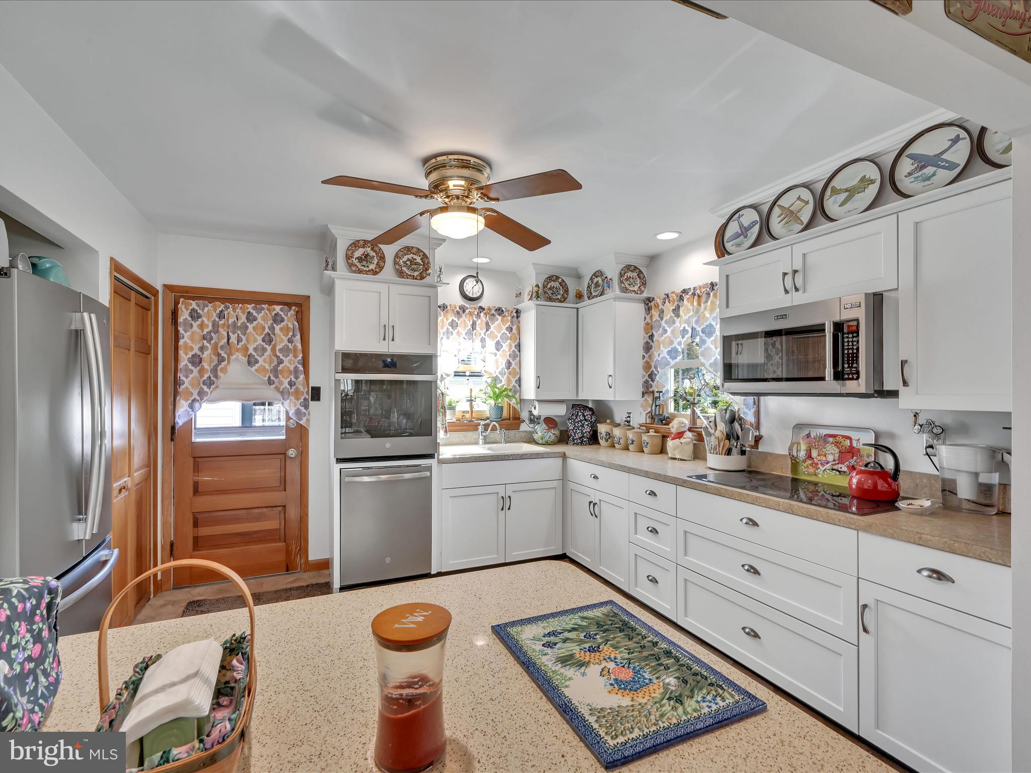 WILLOW STREET - Residential