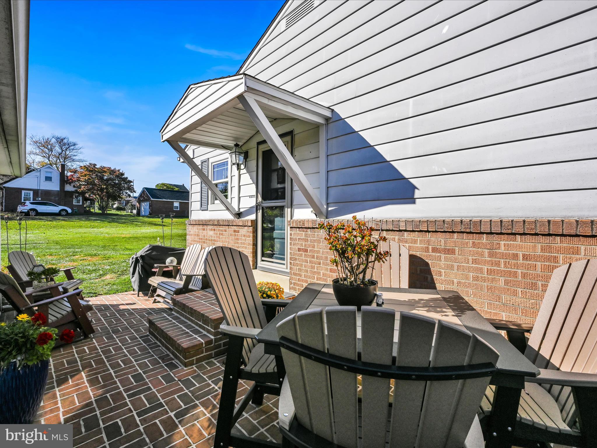 WILLOW STREET - Residential