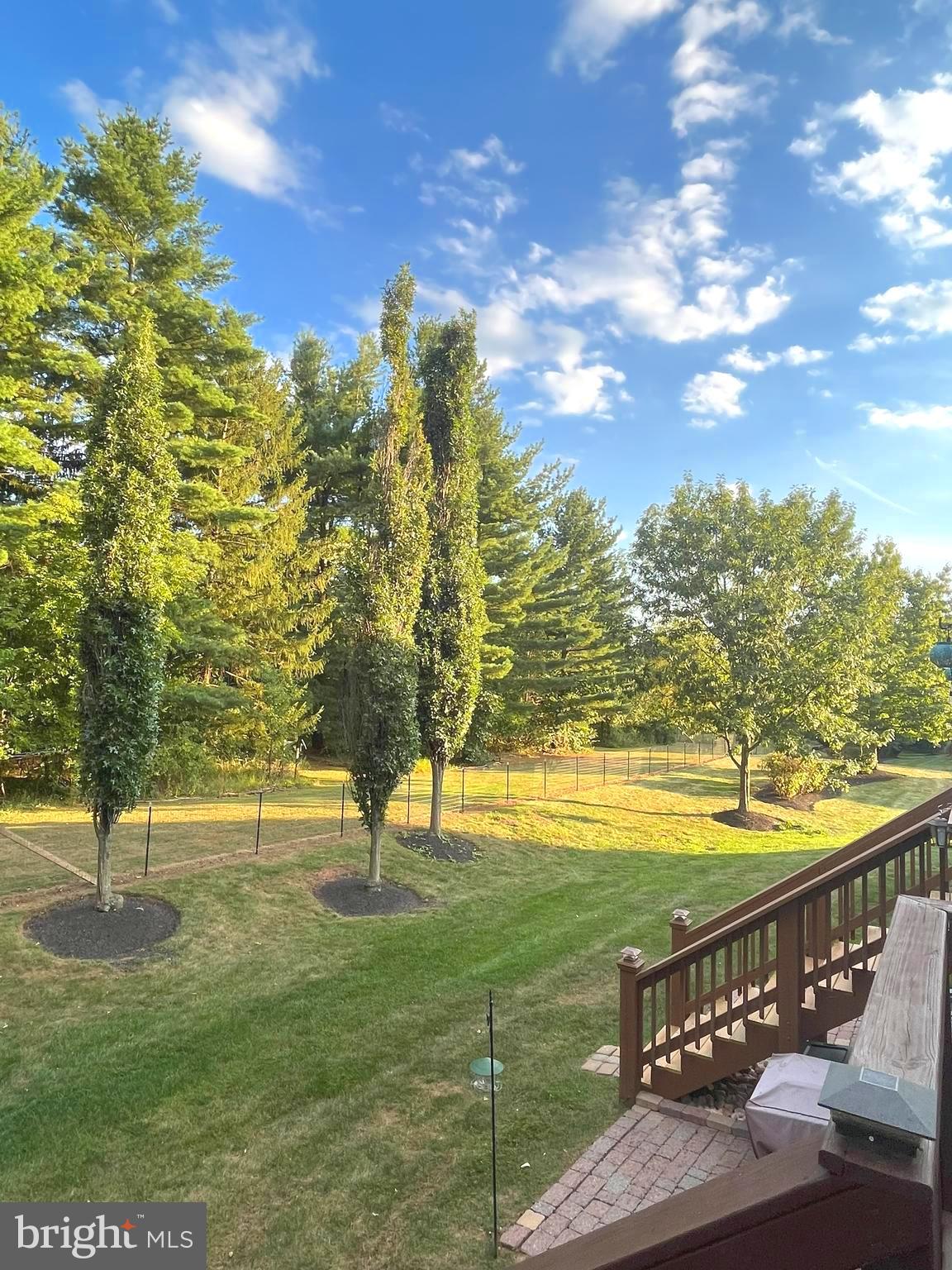 MONROE COURT - Residential Lease