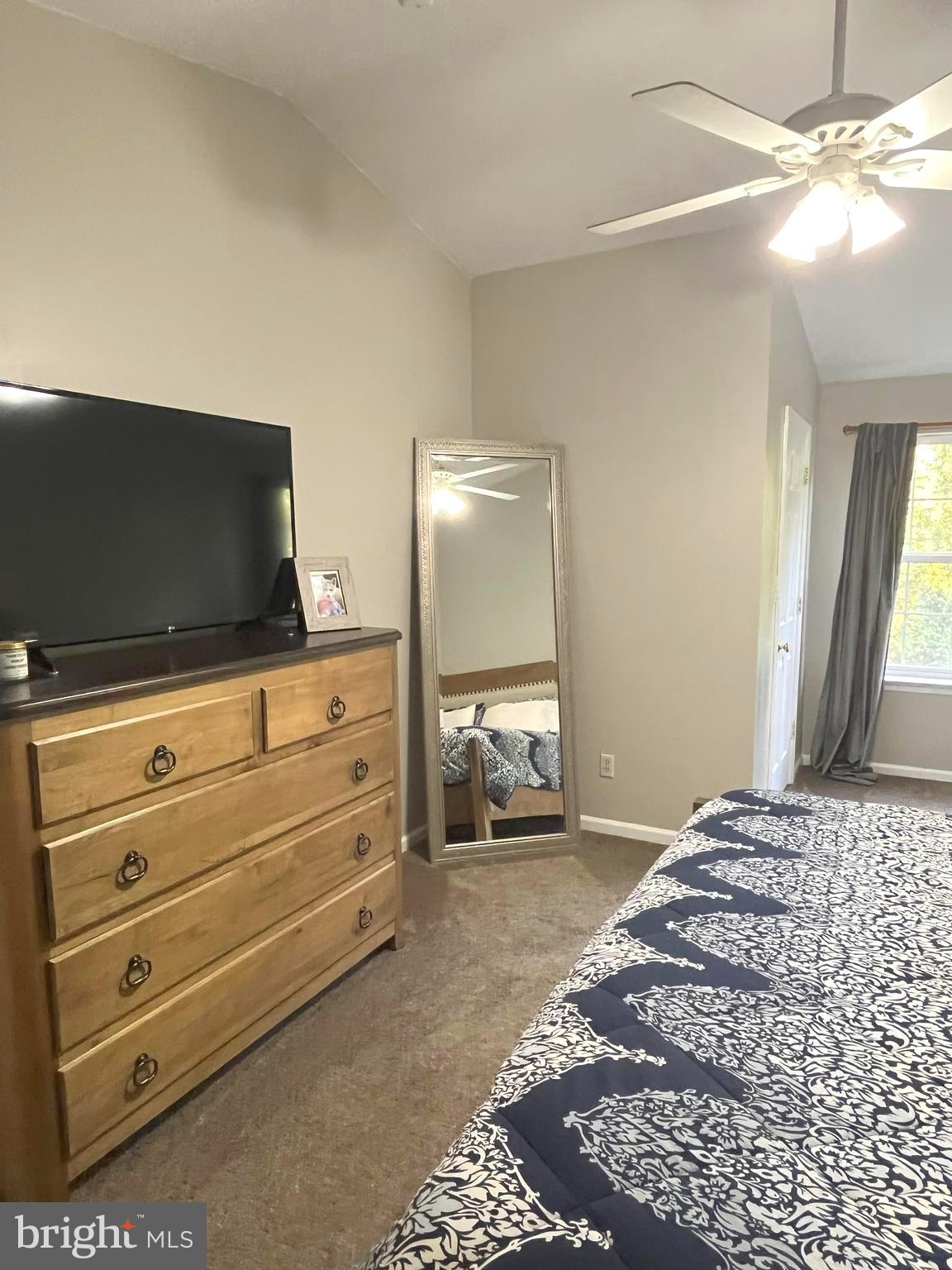 MONROE COURT - Residential Lease