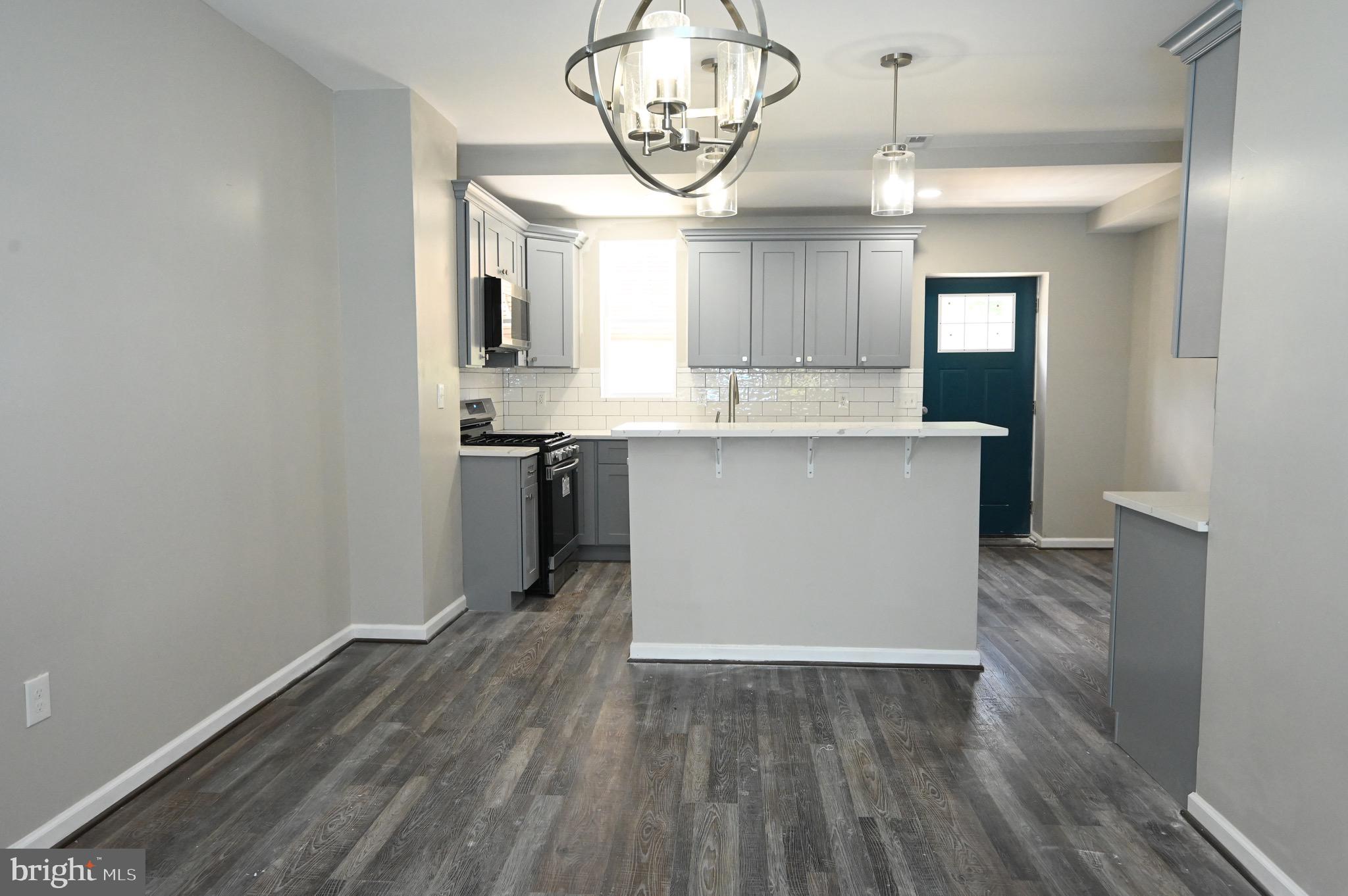 WAVERLY - Residential