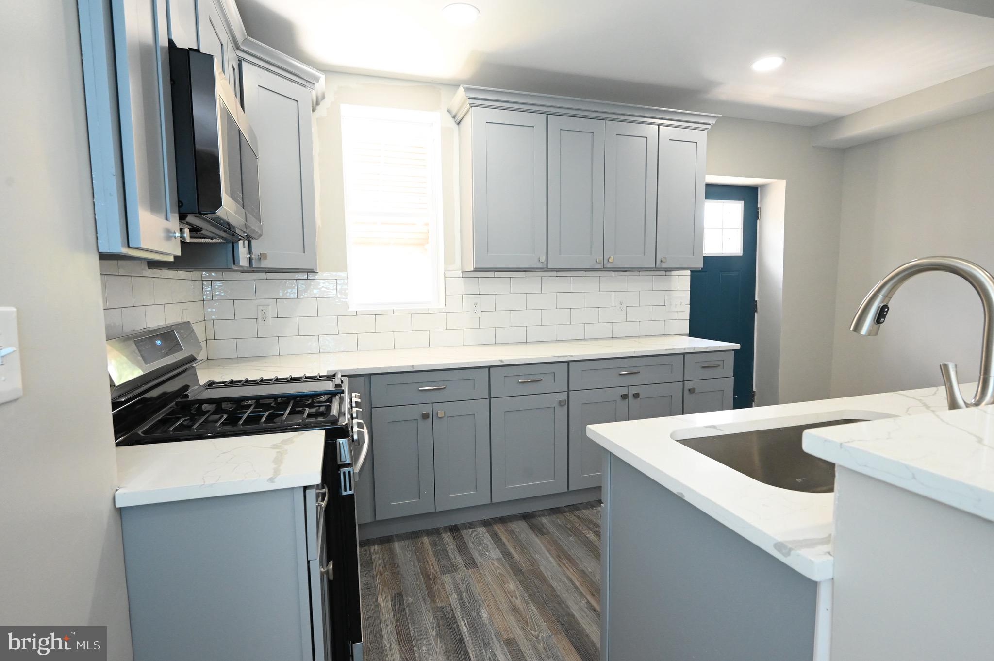 WAVERLY - Residential