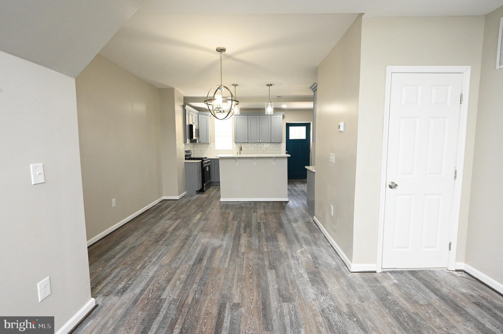 WAVERLY - Residential