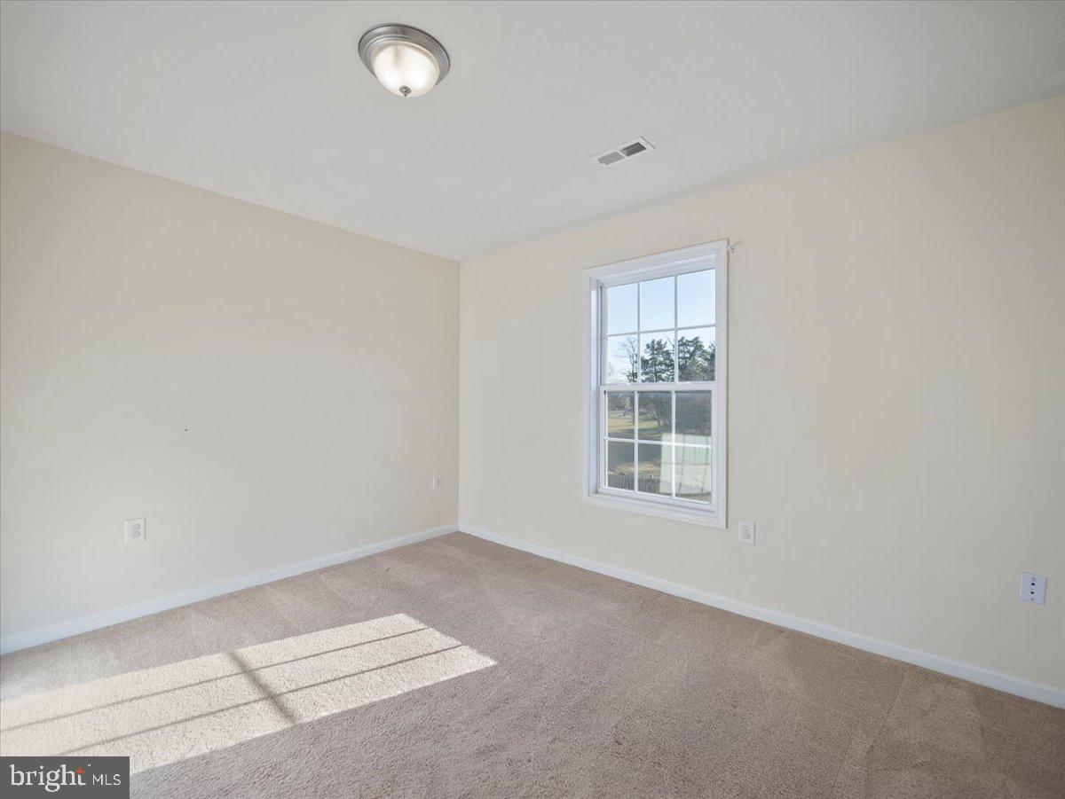 THE TOWNES AT OAKHURST - Residential