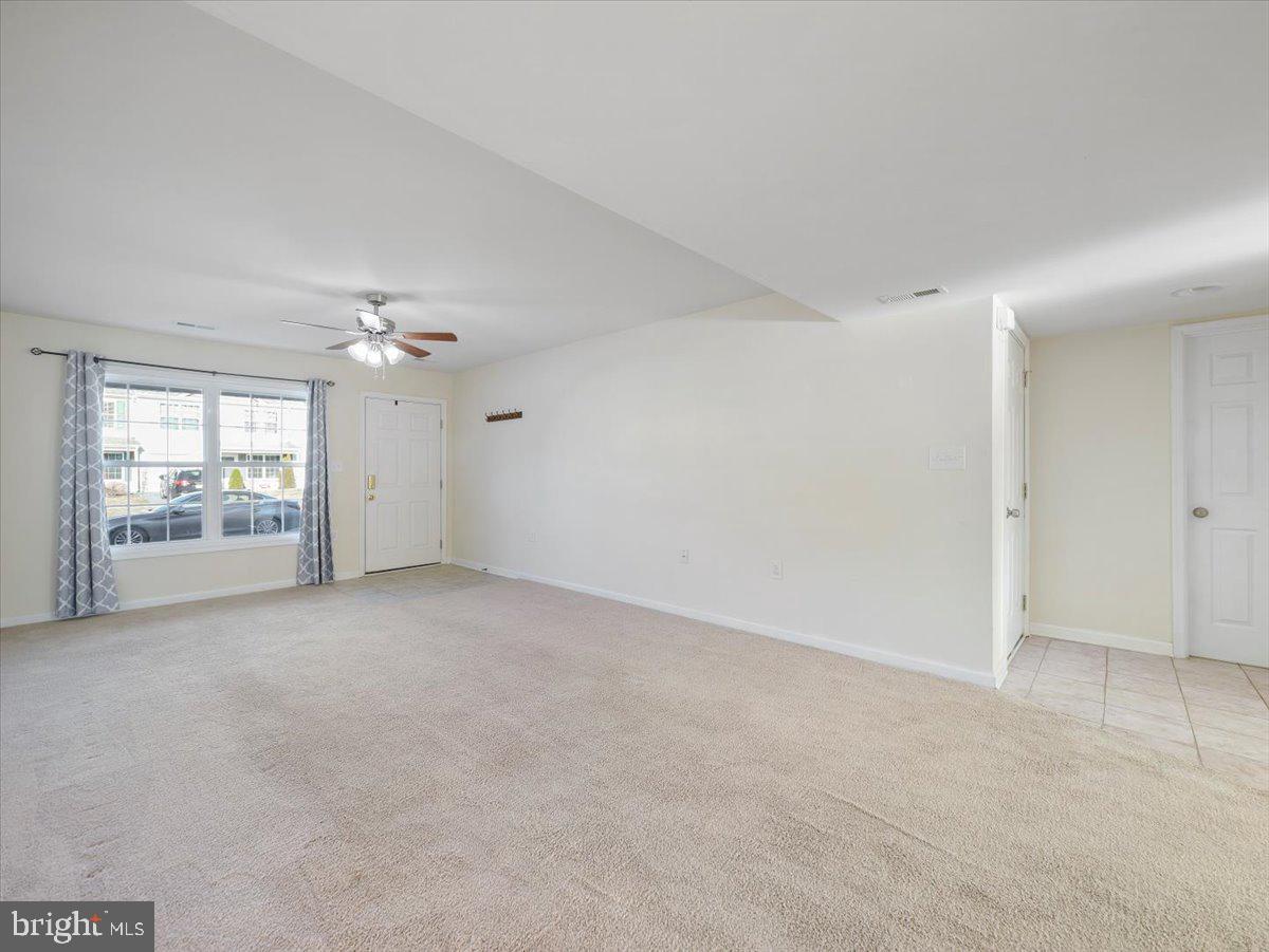 THE TOWNES AT OAKHURST - Residential