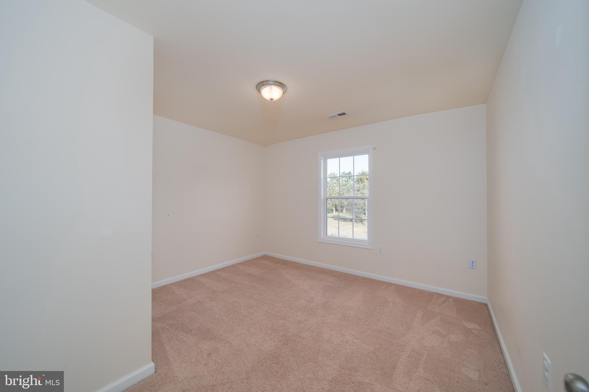 THE TOWNES AT OAKHURST - Residential