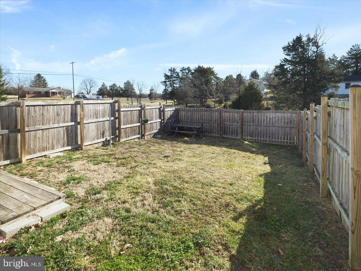 THE TOWNES AT OAKHURST - Residential