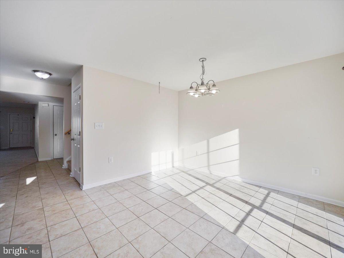 THE TOWNES AT OAKHURST - Residential