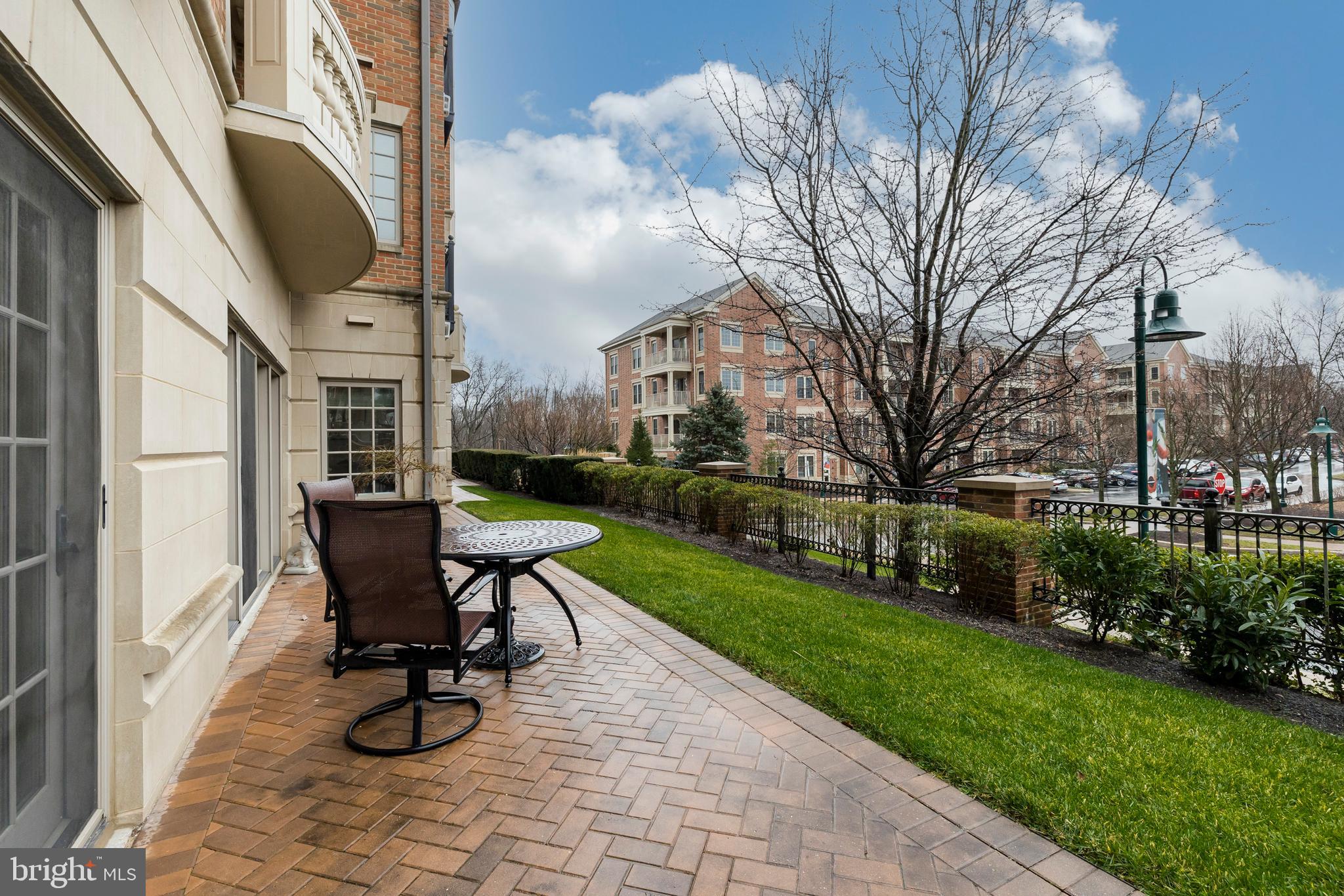 WELLINGTON EAGLEVIEW - Residential