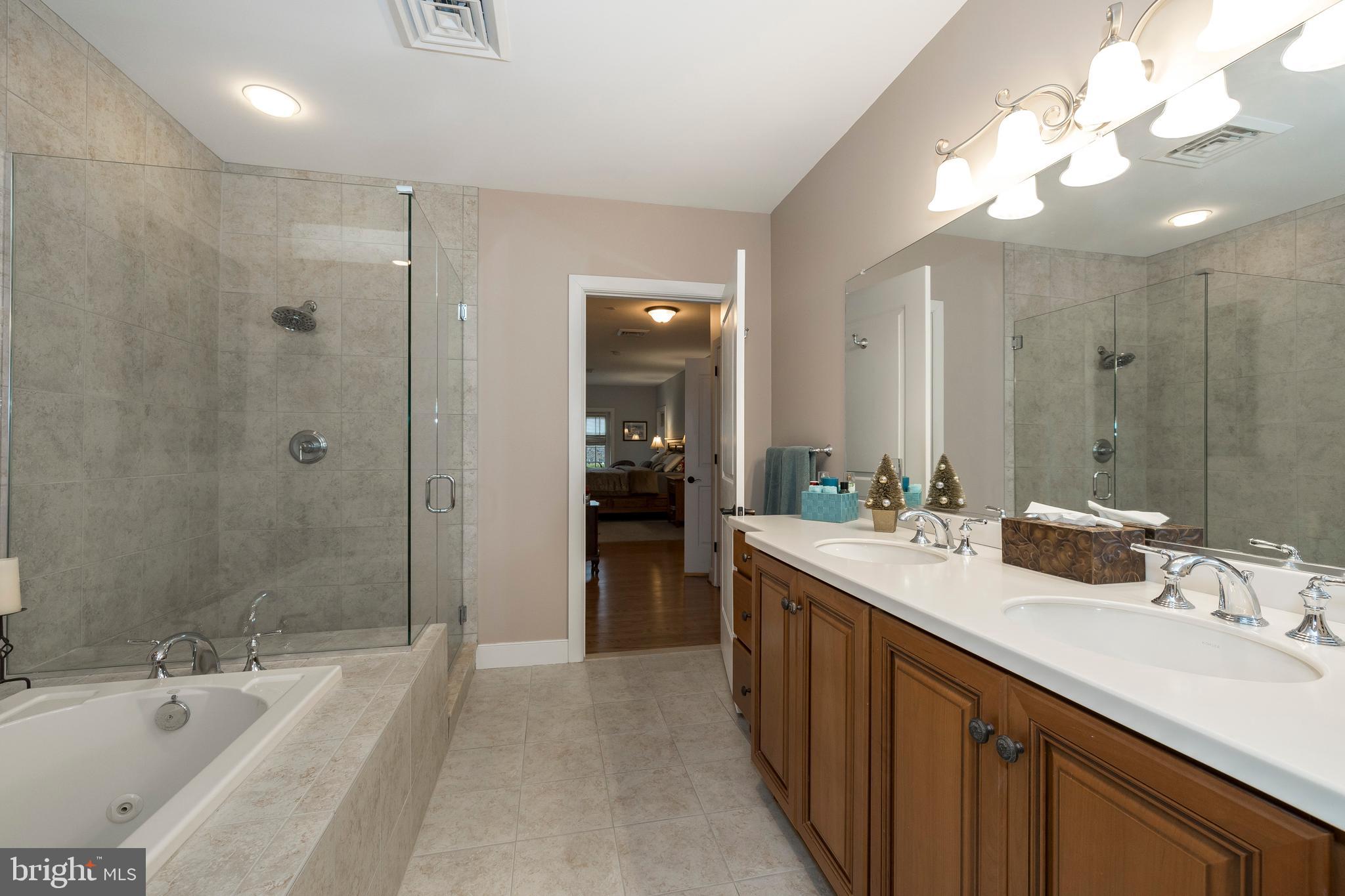 WELLINGTON EAGLEVIEW - Residential