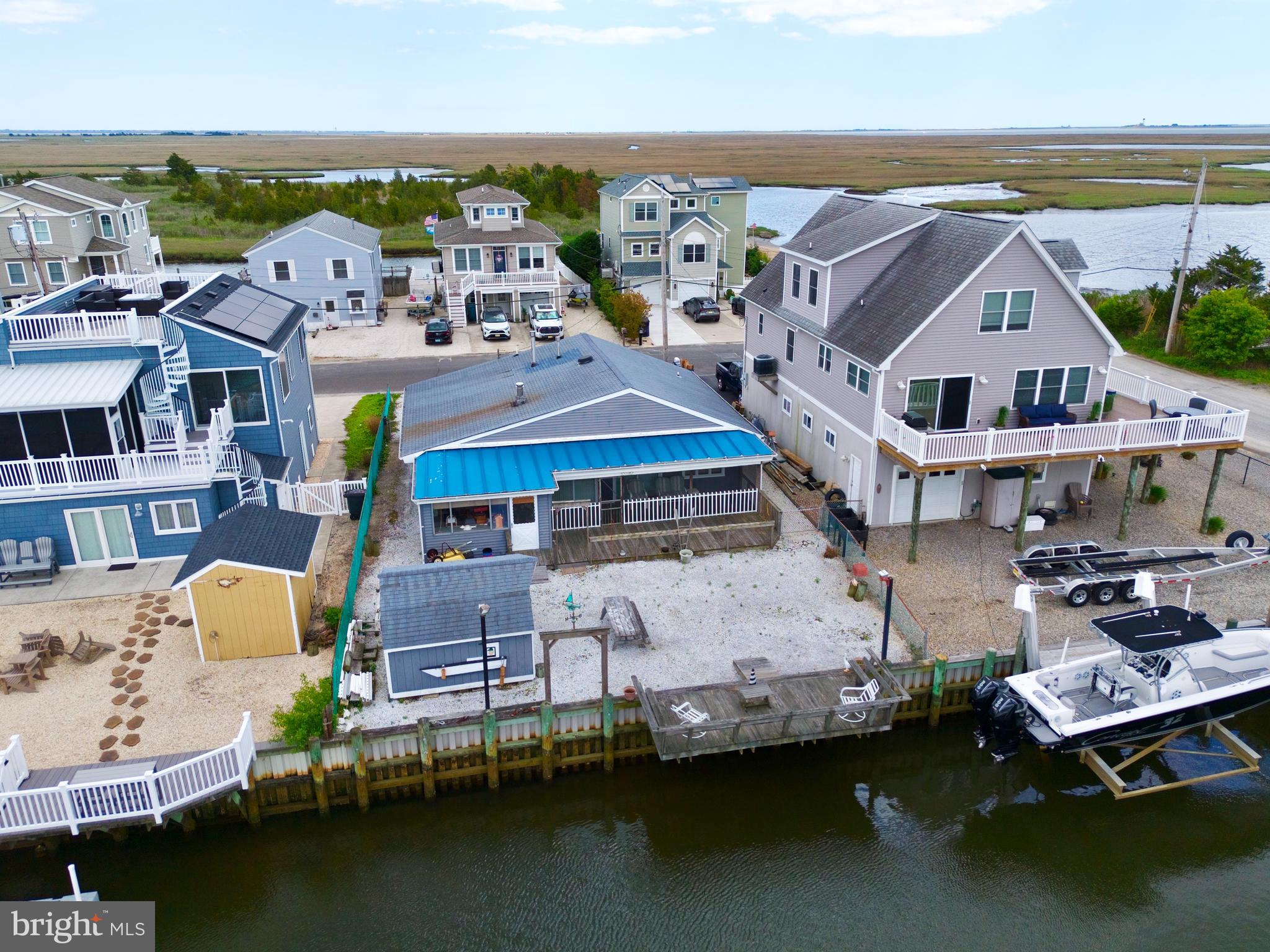 103 N BURGEE DRIVE