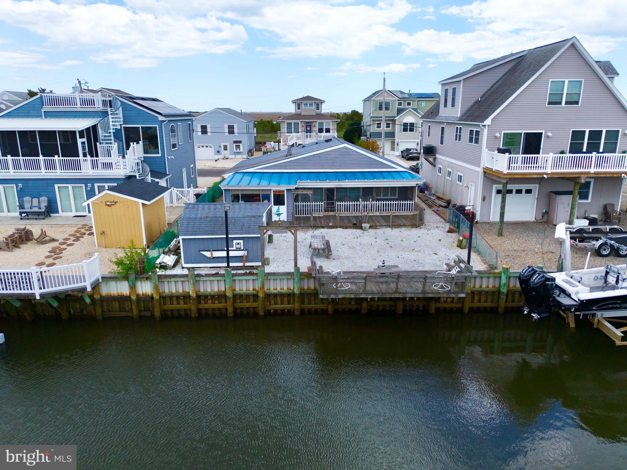 103 N BURGEE DRIVE