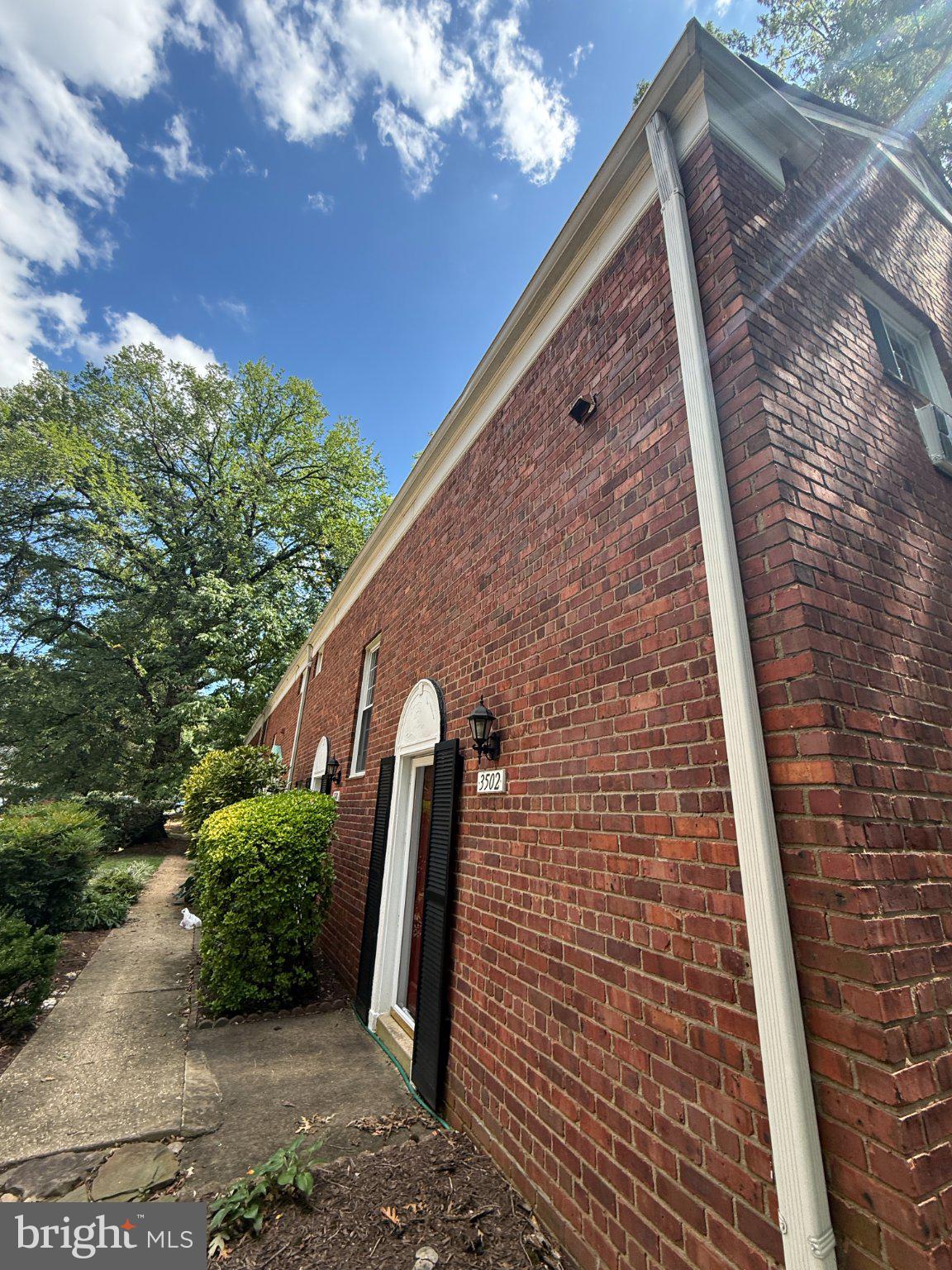 3500 MARTHA CUSTIS DRIVE