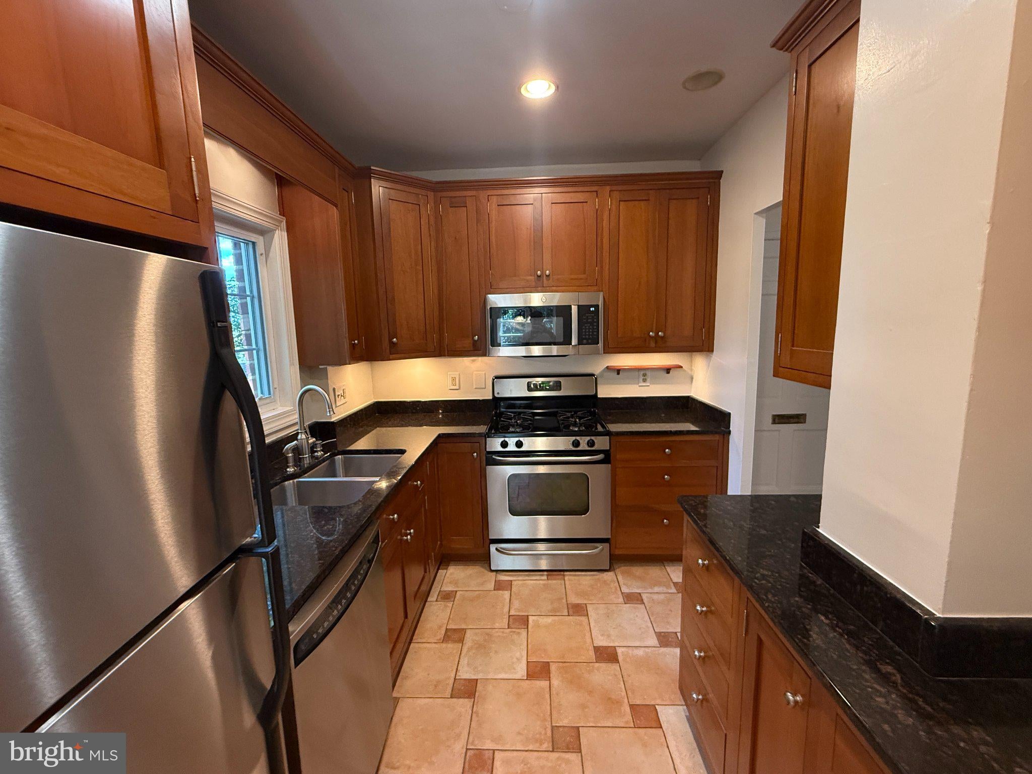 3500 MARTHA CUSTIS DRIVE