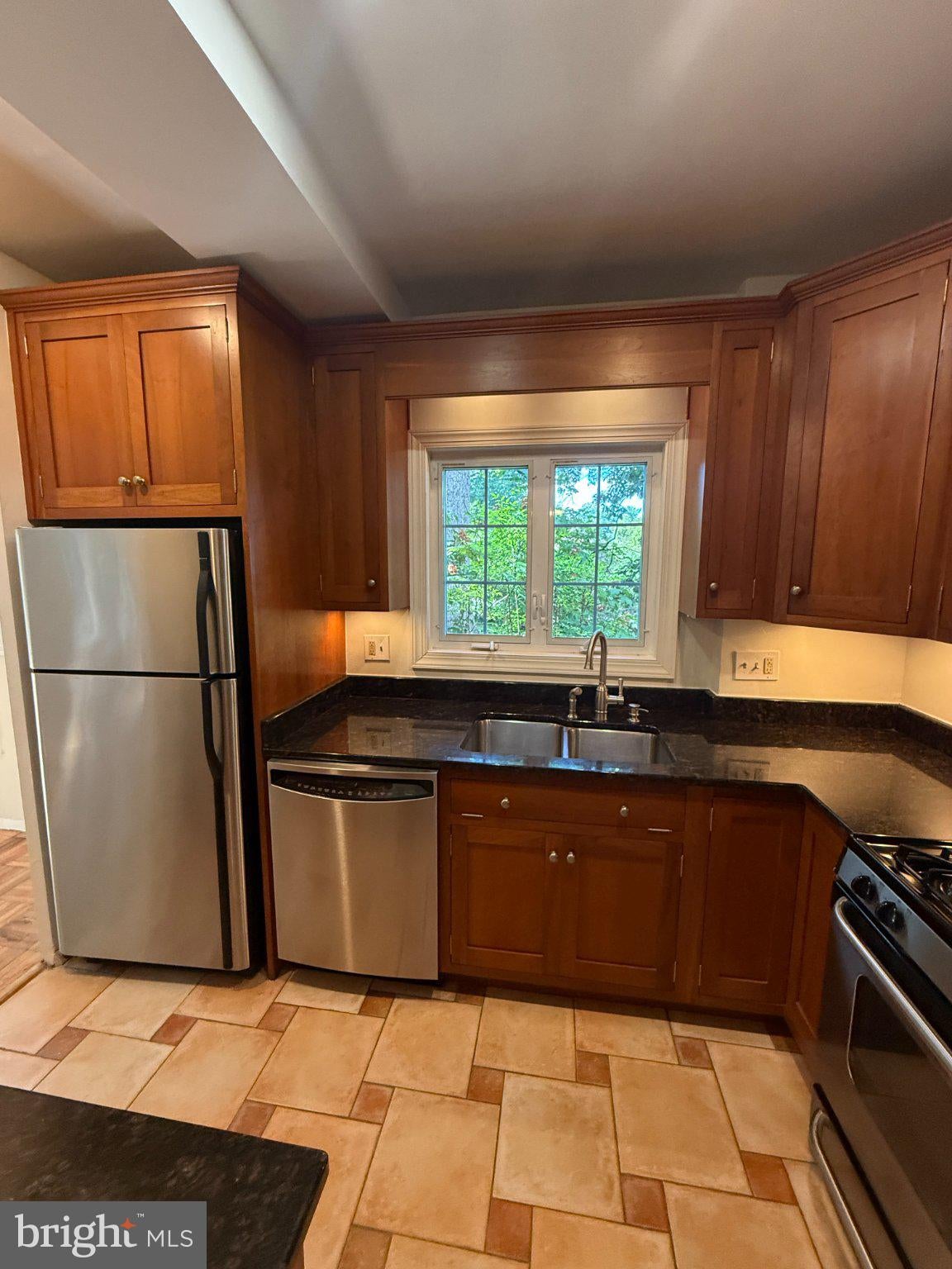 3500 MARTHA CUSTIS DRIVE