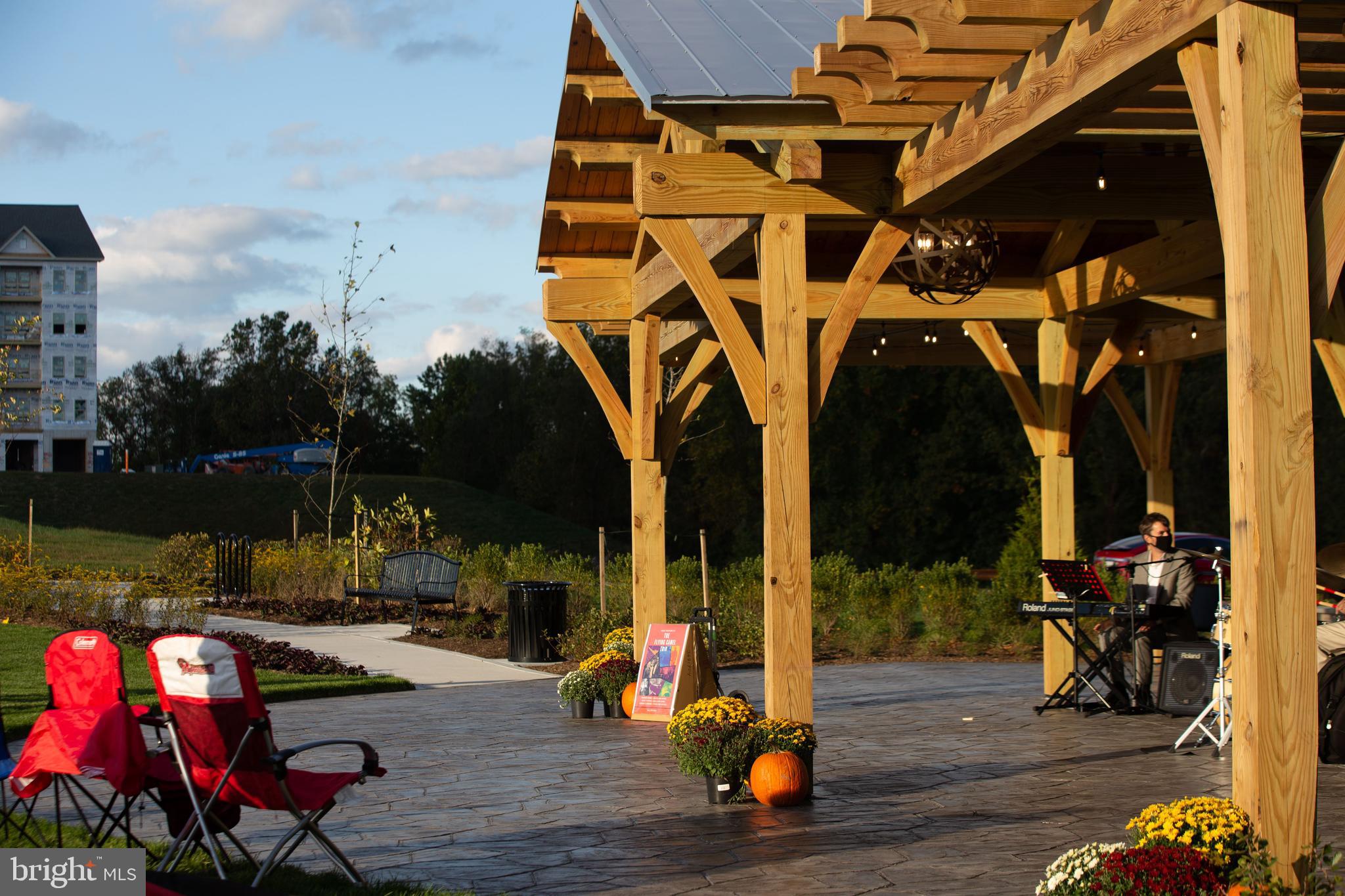 URBANA VILLAS - Residential