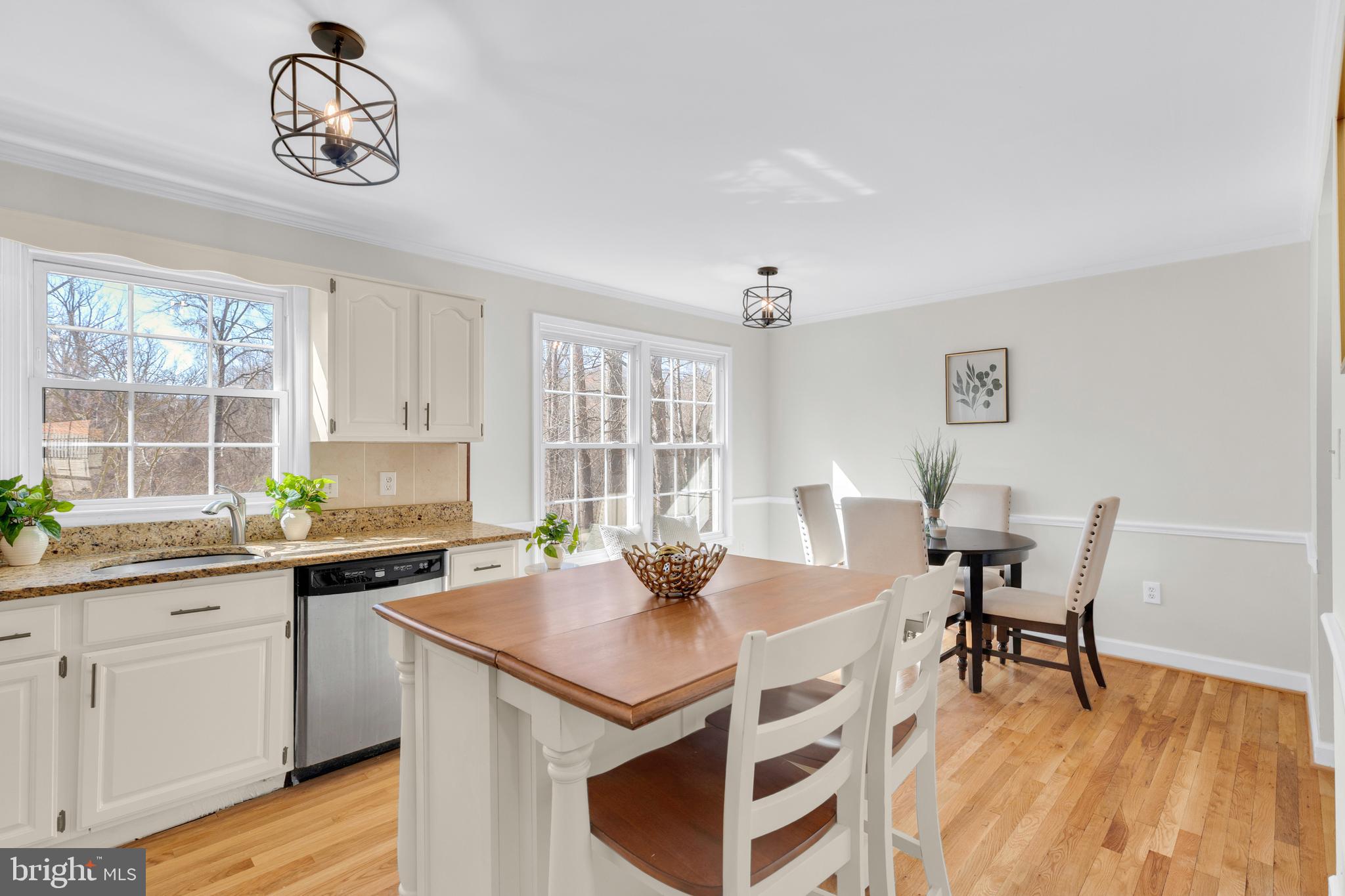 LAKEPOINTE - Residential