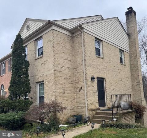 9984 WHITEWATER DRIVE BURKE VA 22015