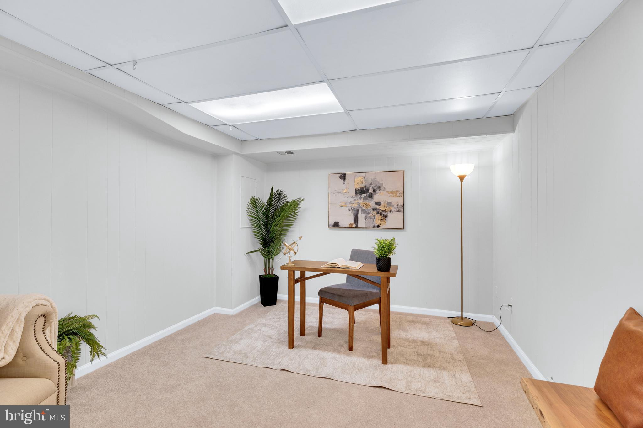 LAKEPOINTE - Residential