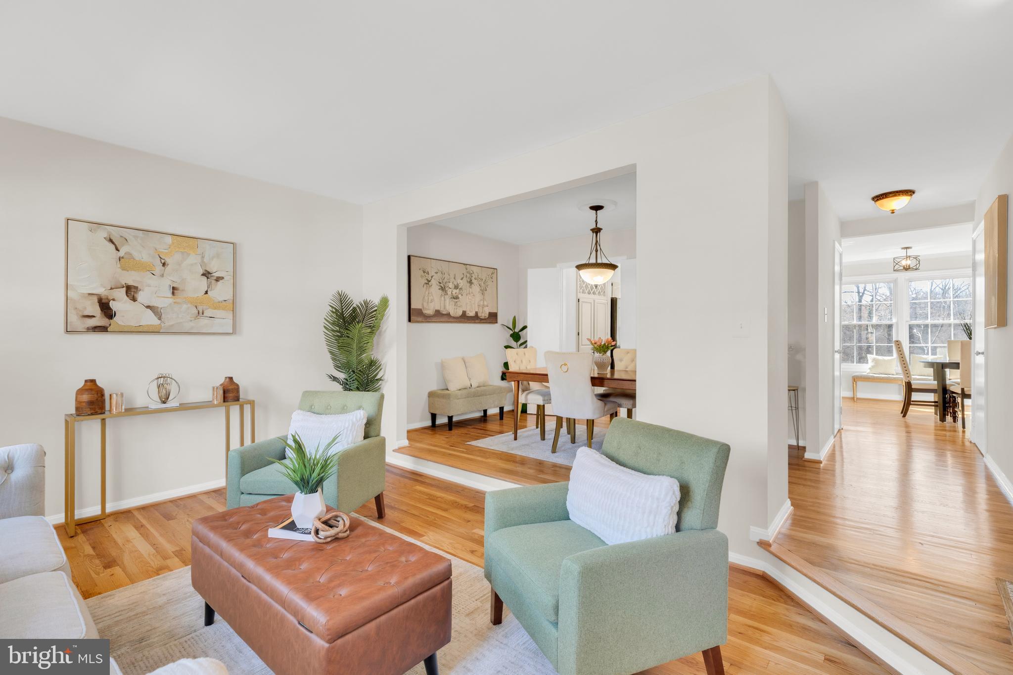 LAKEPOINTE - Residential