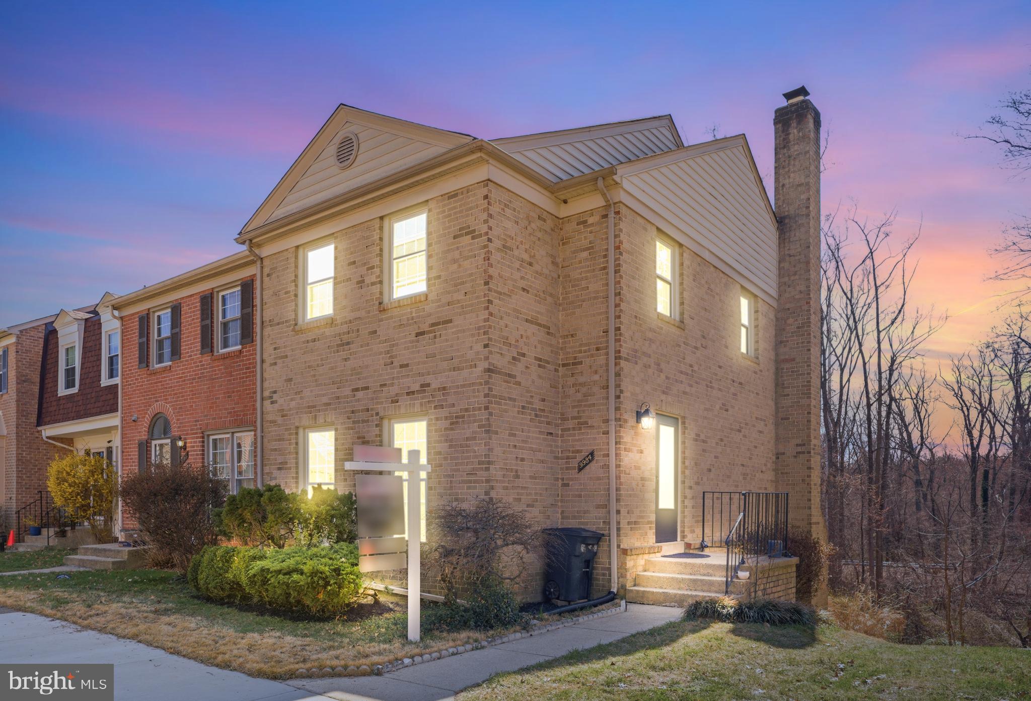 LAKEPOINTE - Residential