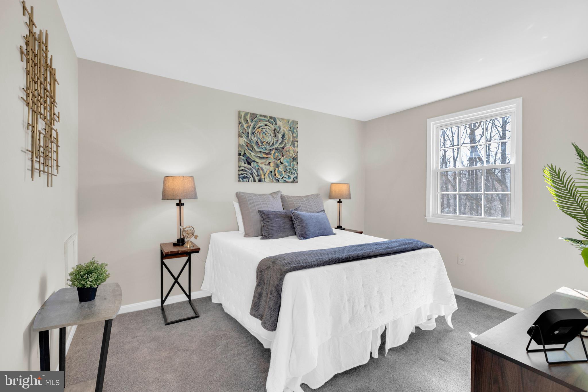 LAKEPOINTE - Residential