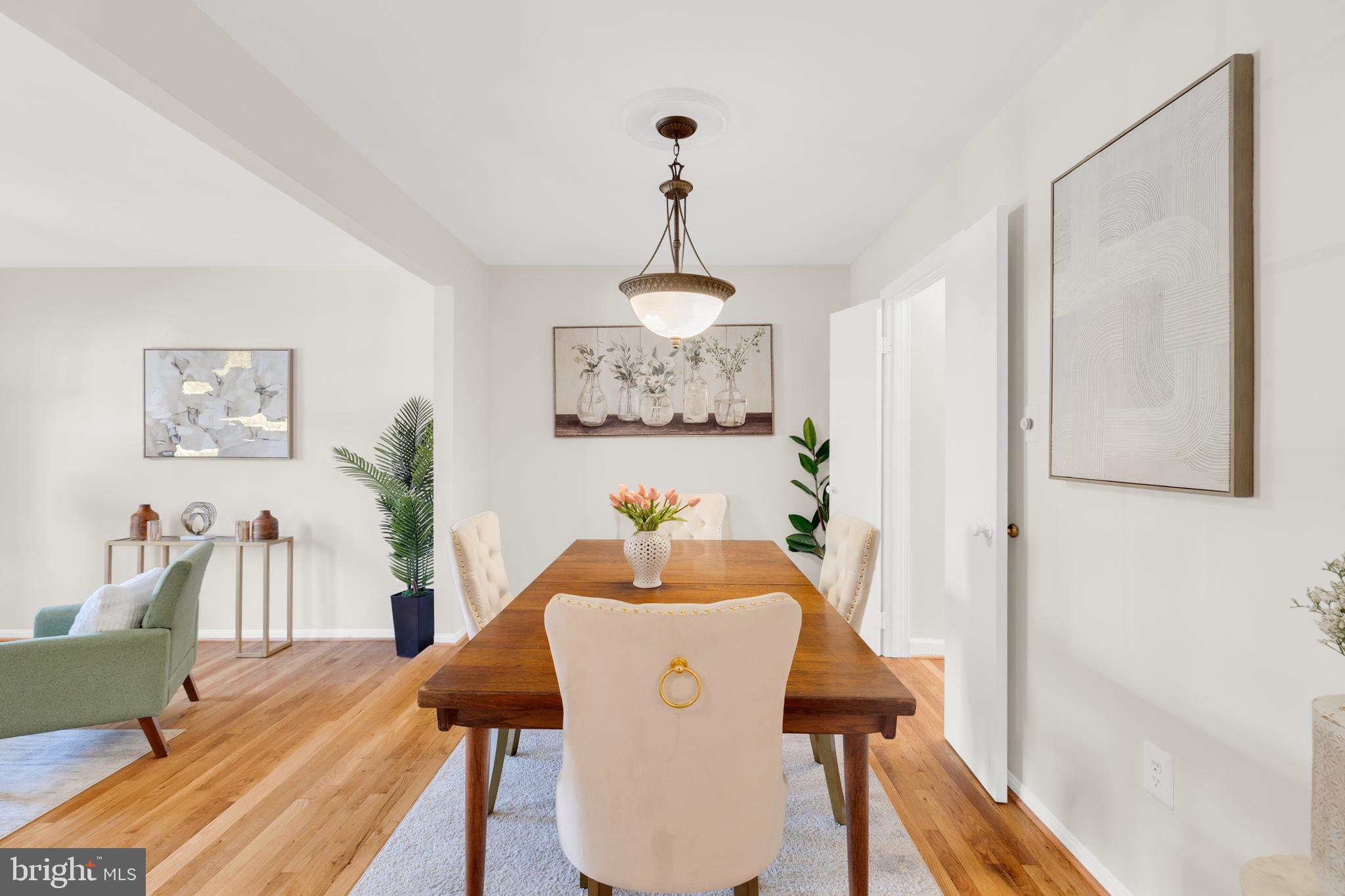 LAKEPOINTE - Residential