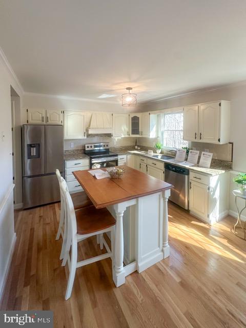 LAKEPOINTE - Residential