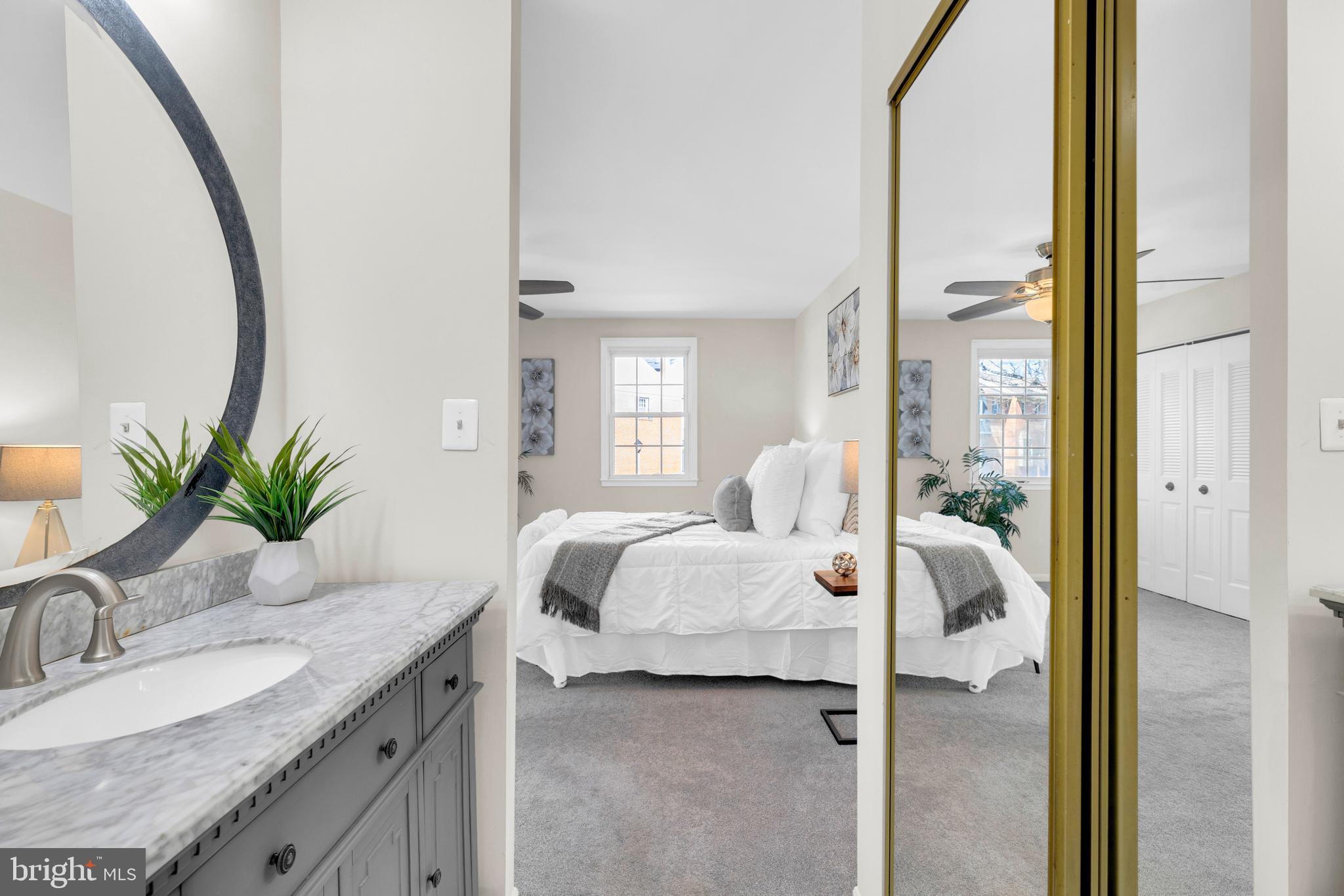 LAKEPOINTE - Residential