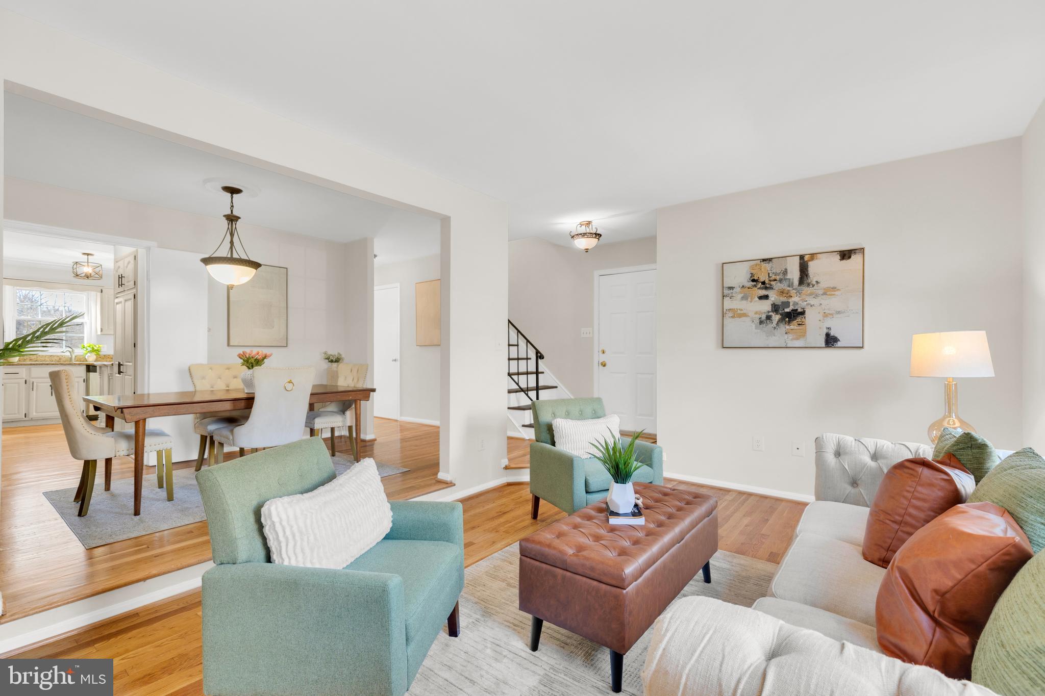 LAKEPOINTE - Residential