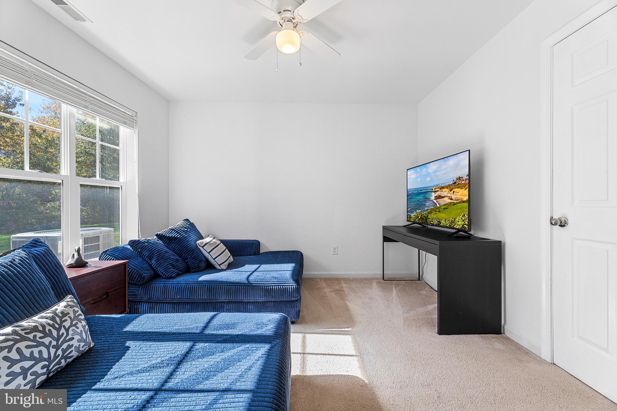 KENSINGTON PARK - Residential