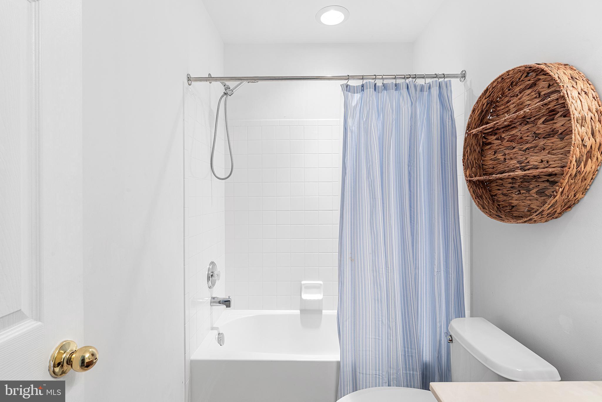 KENSINGTON PARK - Residential