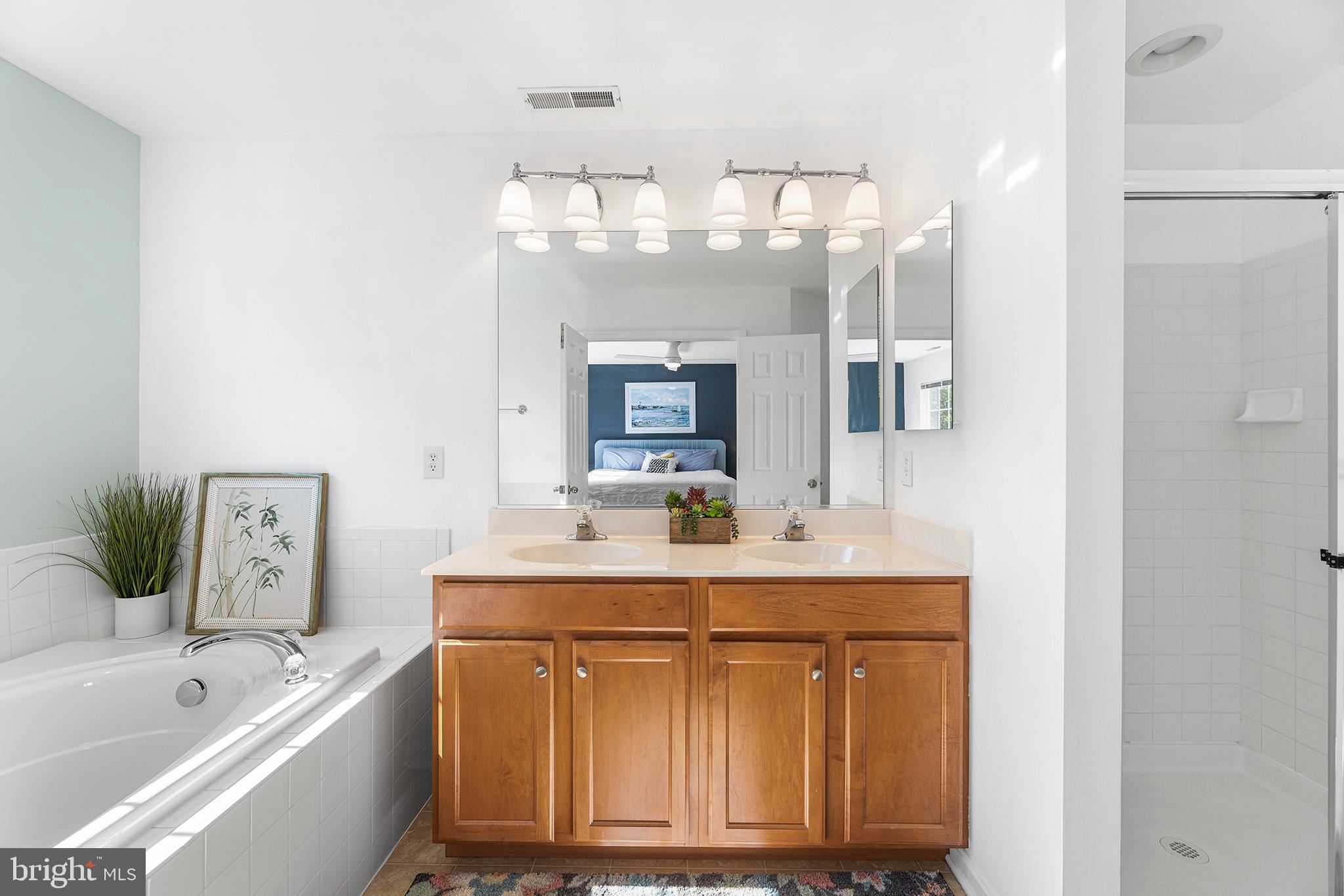 KENSINGTON PARK - Residential