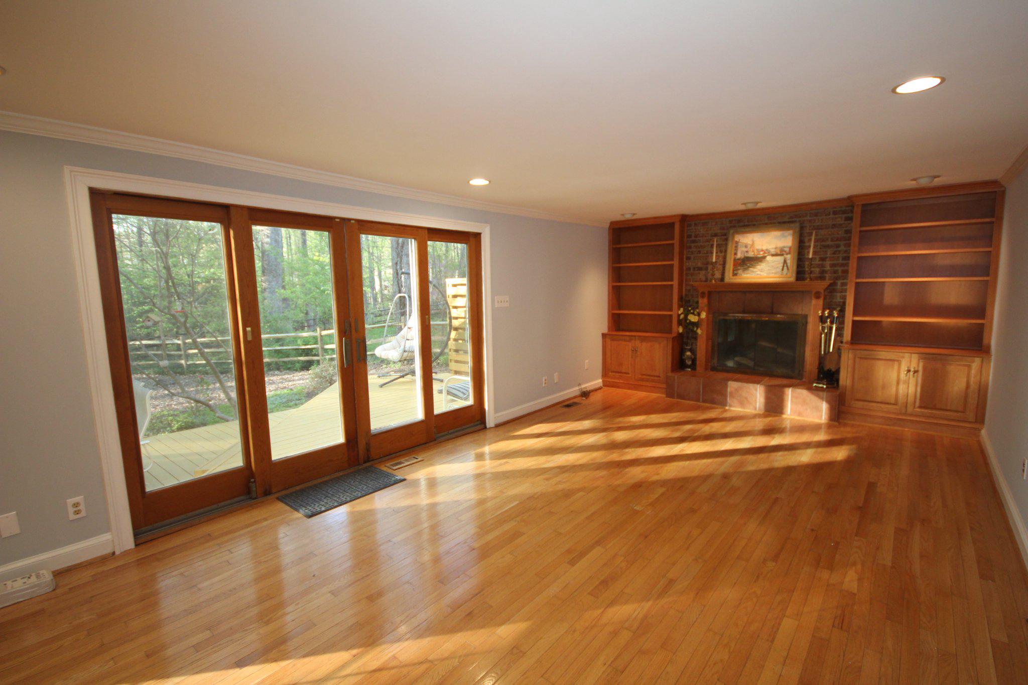 RESTON - Residential