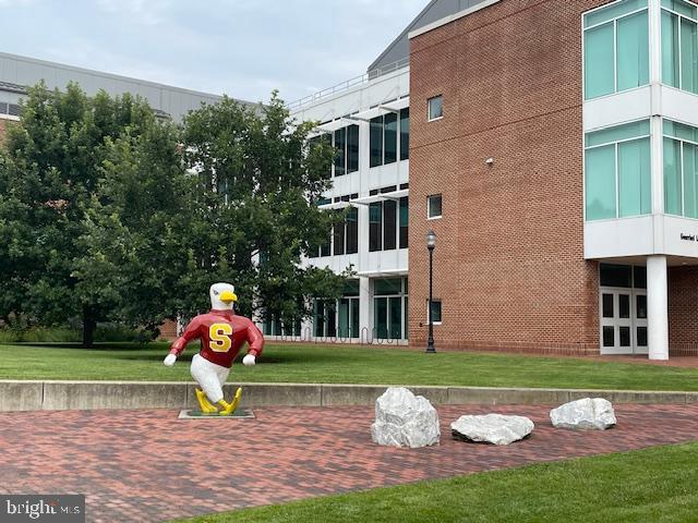 1010 ADAMS AVENUE 3C