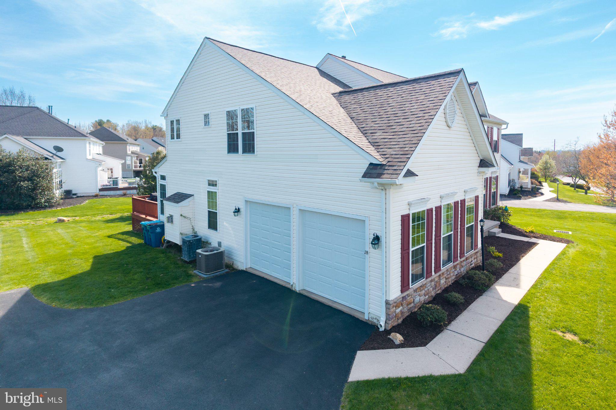 ESTS AT LONDON BROOK - Residential