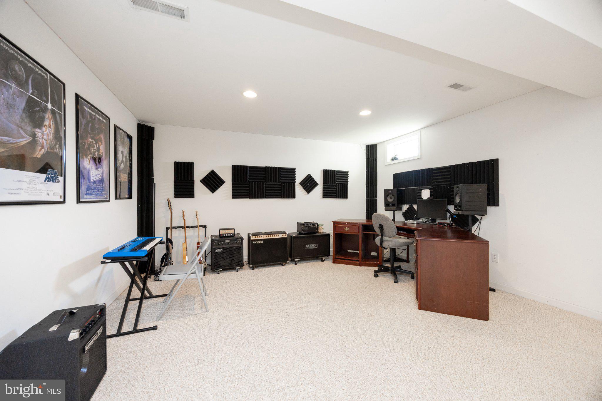 ESTS AT LONDON BROOK - Residential