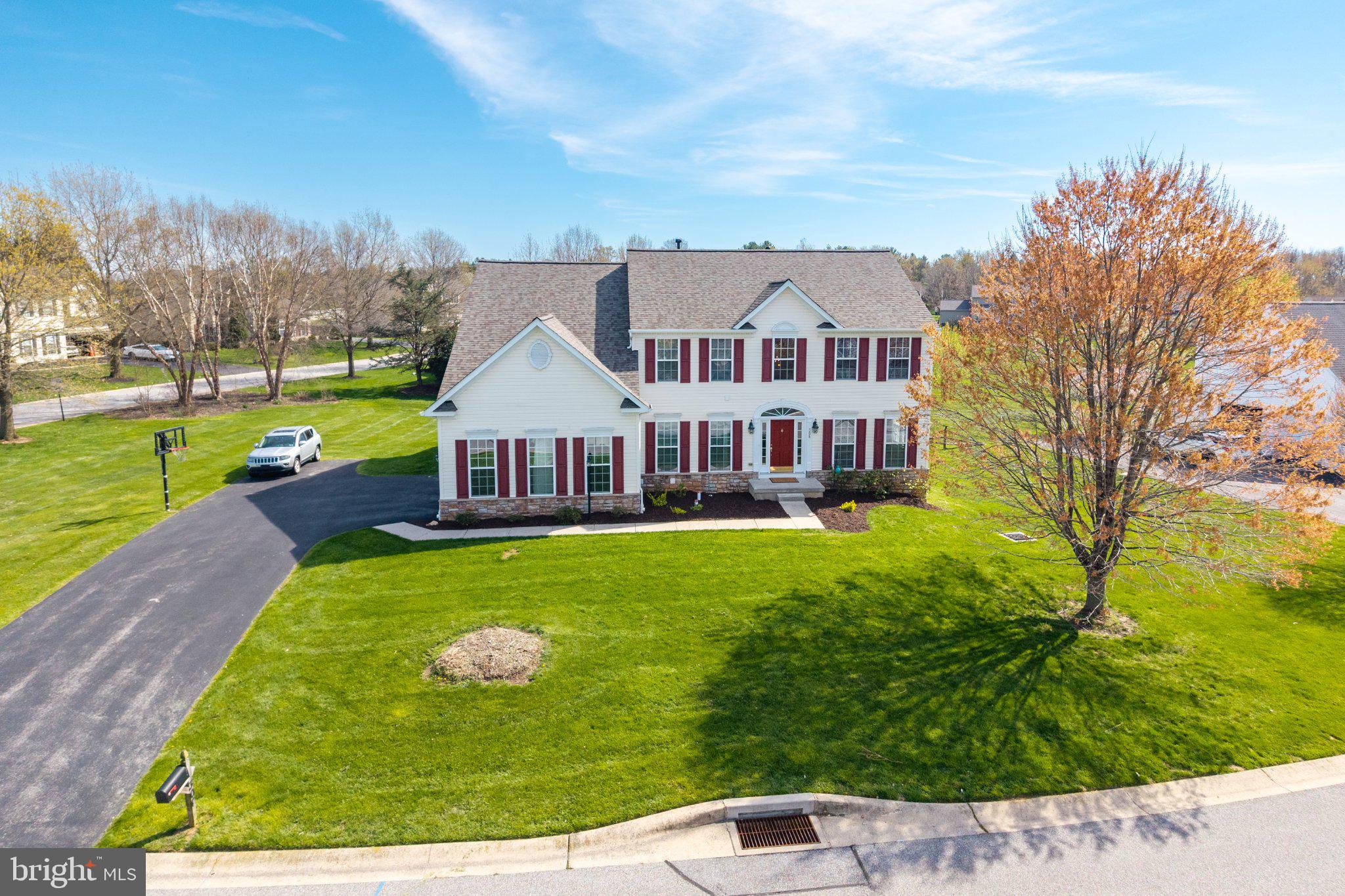 ESTS AT LONDON BROOK - Residential