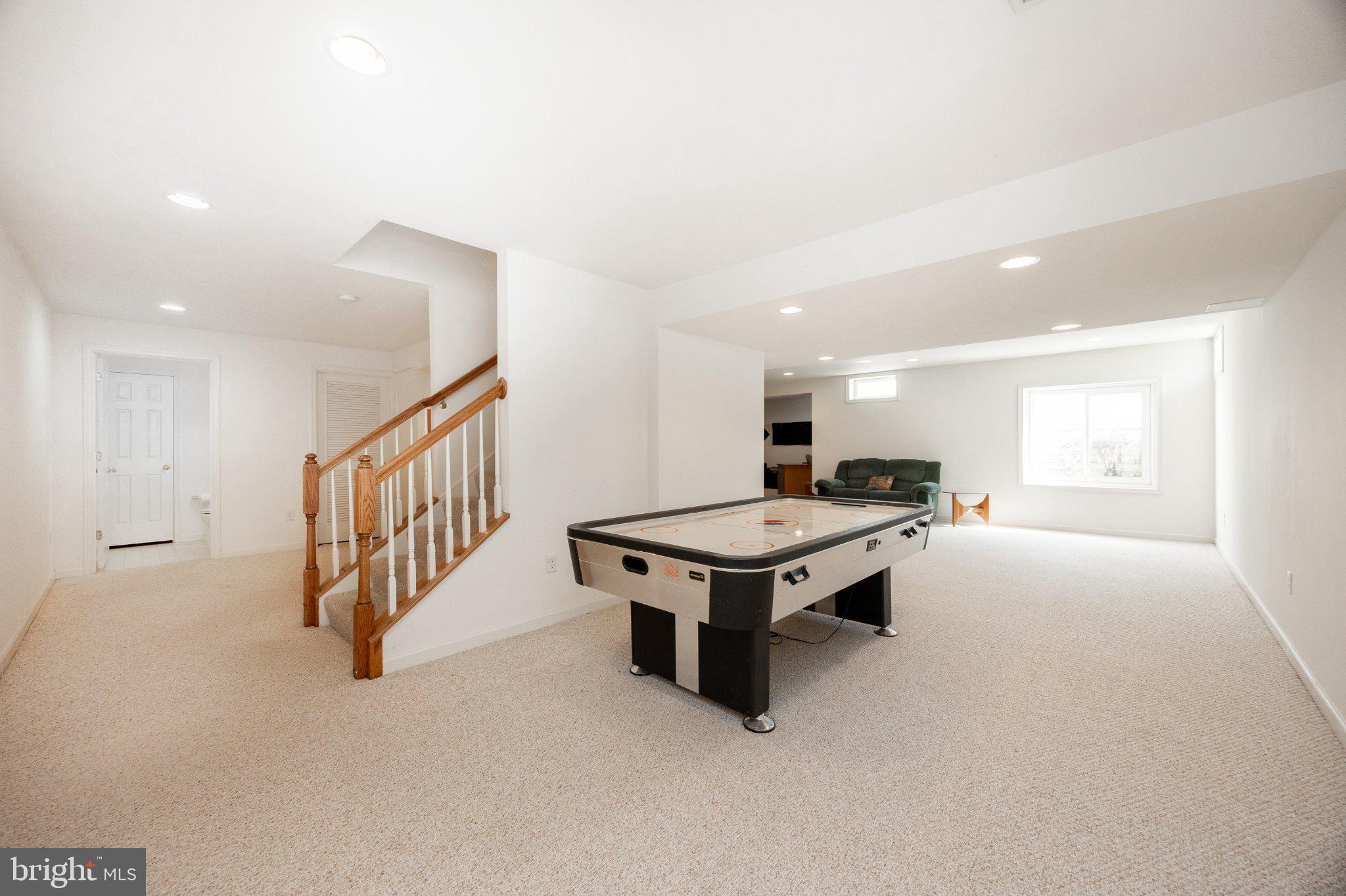 ESTS AT LONDON BROOK - Residential