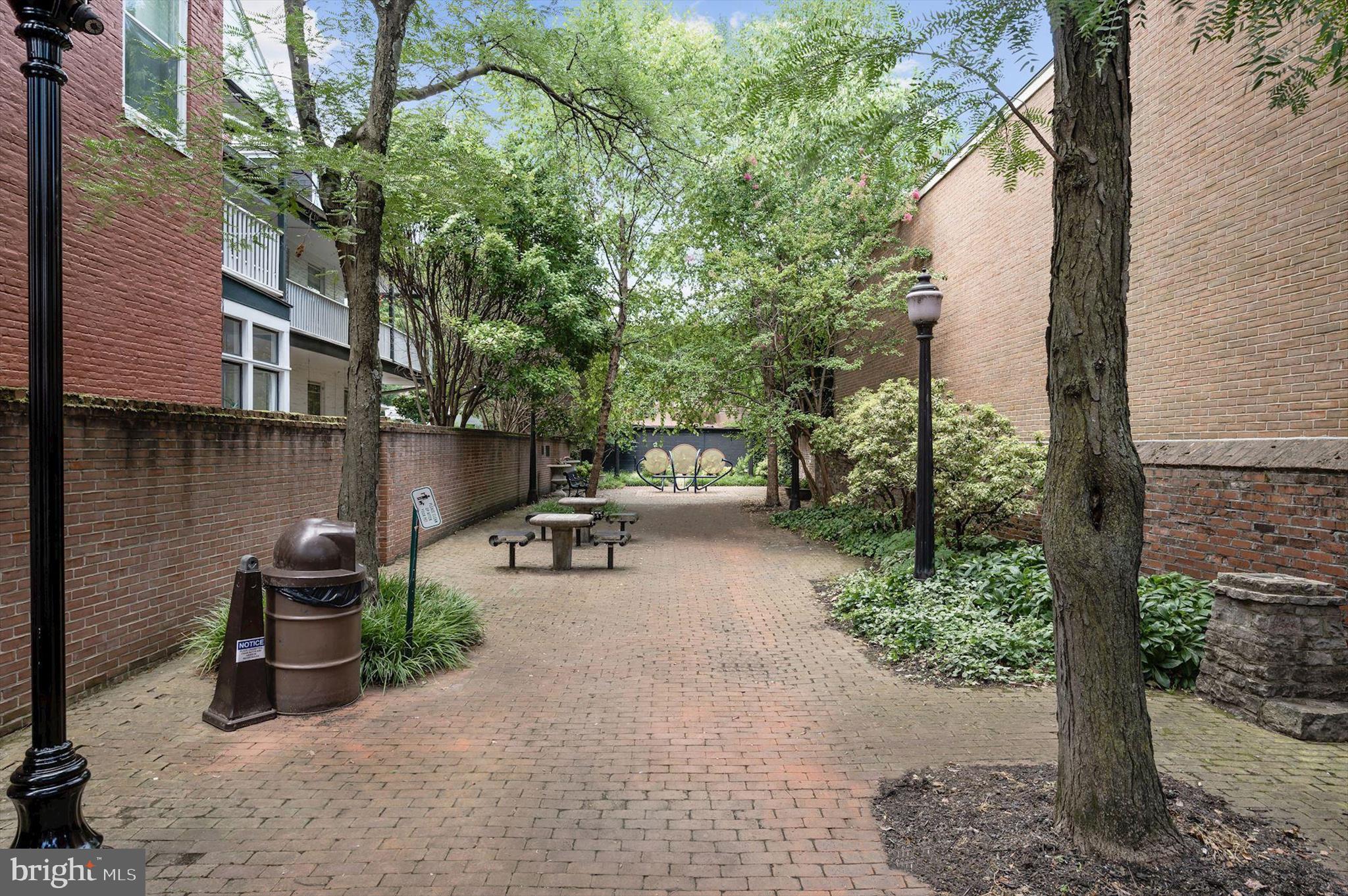 ROCK CREEK ESTATES - Residential