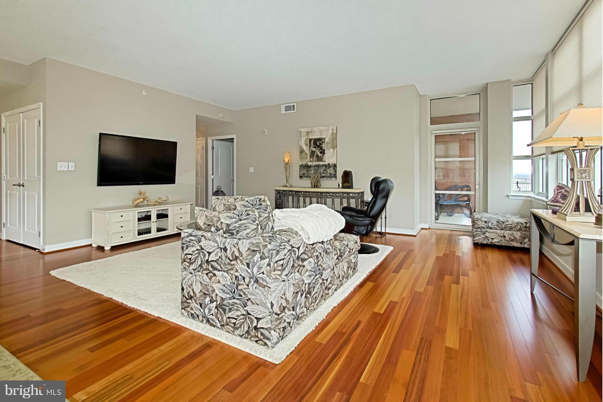 NATIONAL HARBOR - Residential