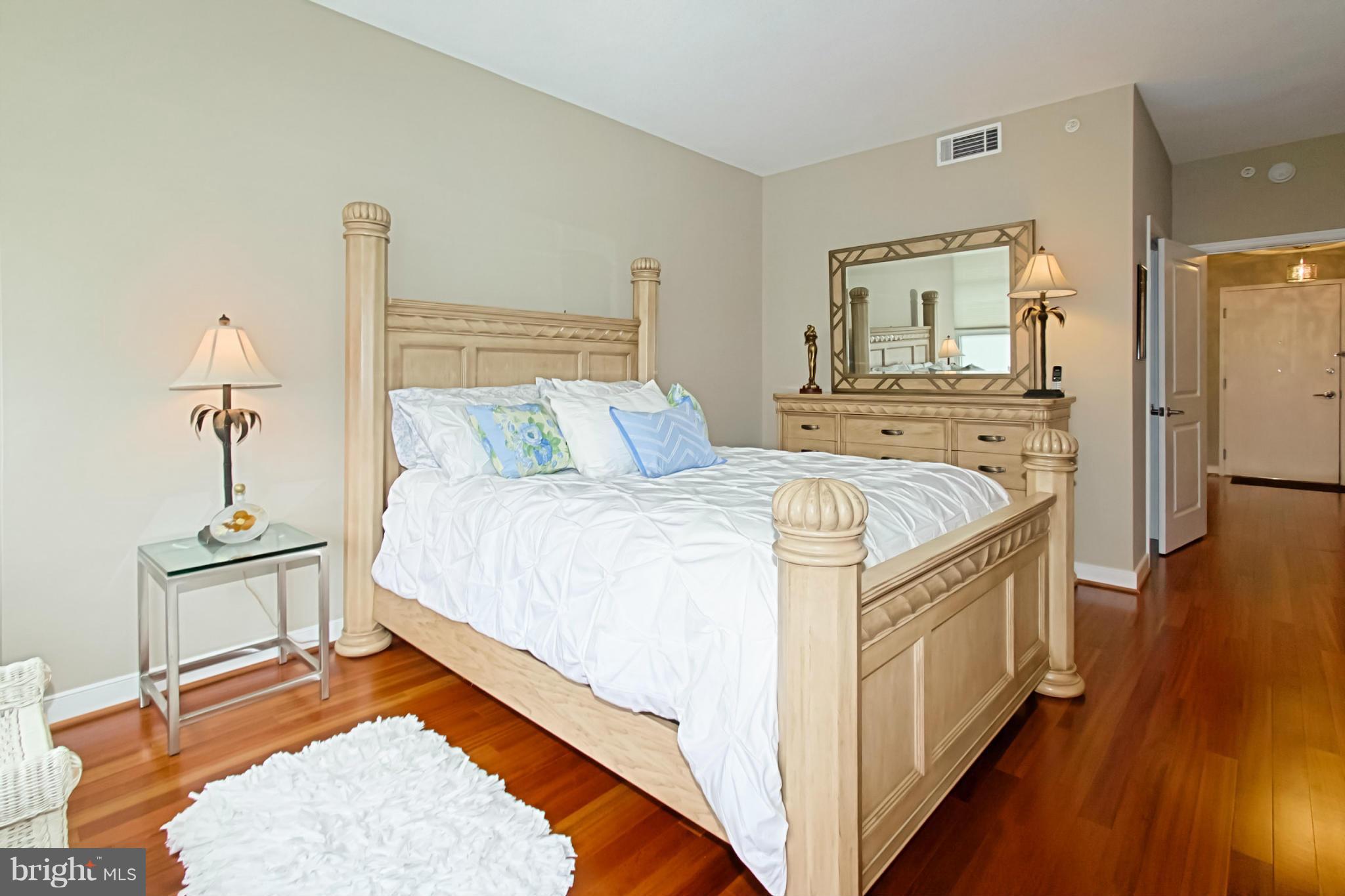 NATIONAL HARBOR - Residential