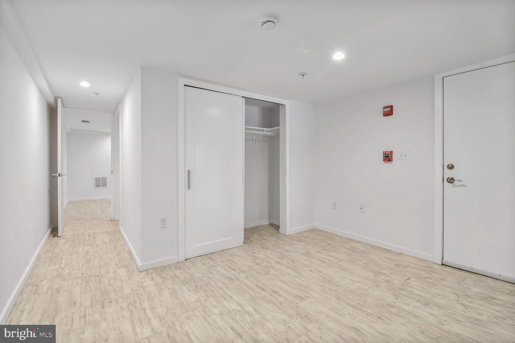 BLOOMINGDALE - Residential Lease