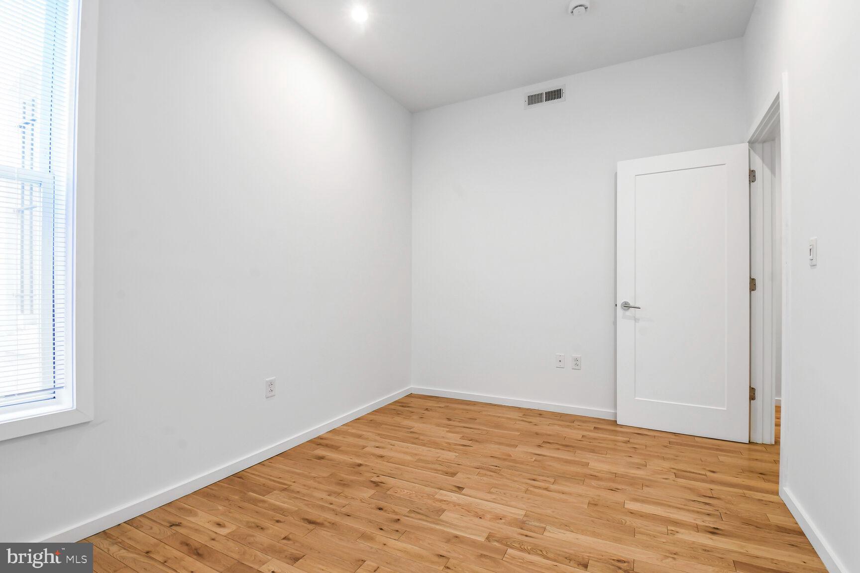 BLOOMINGDALE - Residential Lease