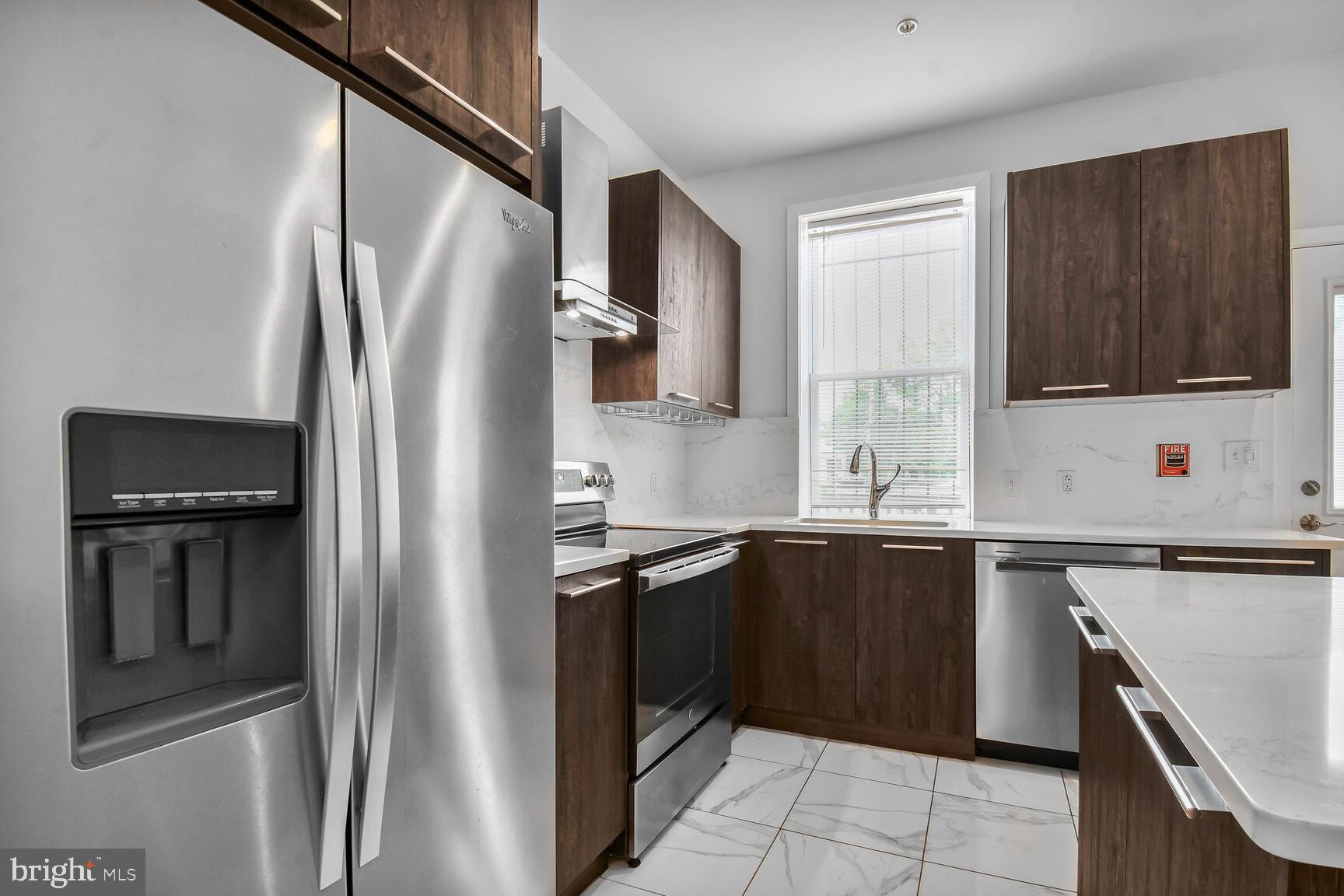 BLOOMINGDALE - Residential Lease