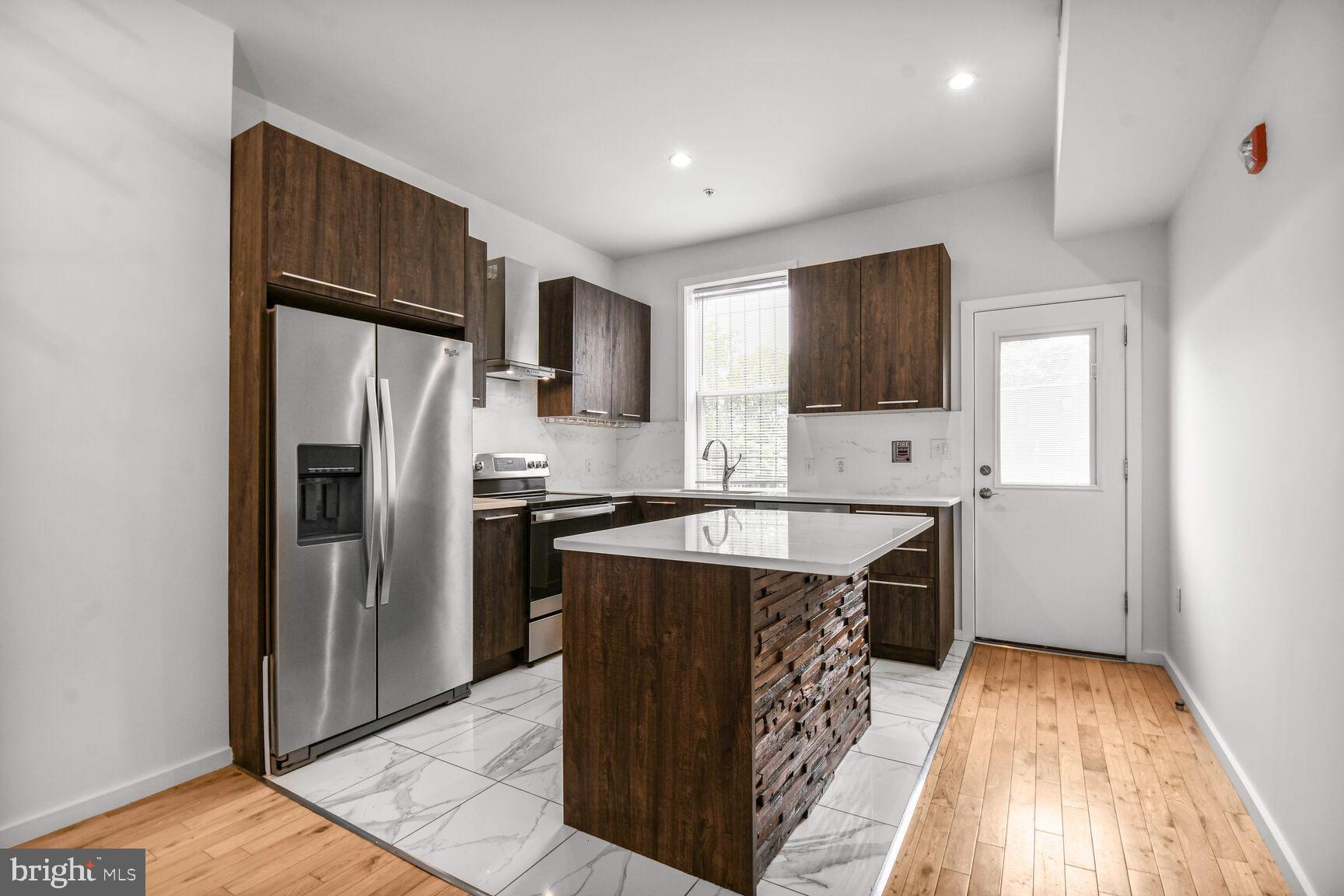 BLOOMINGDALE - Residential Lease