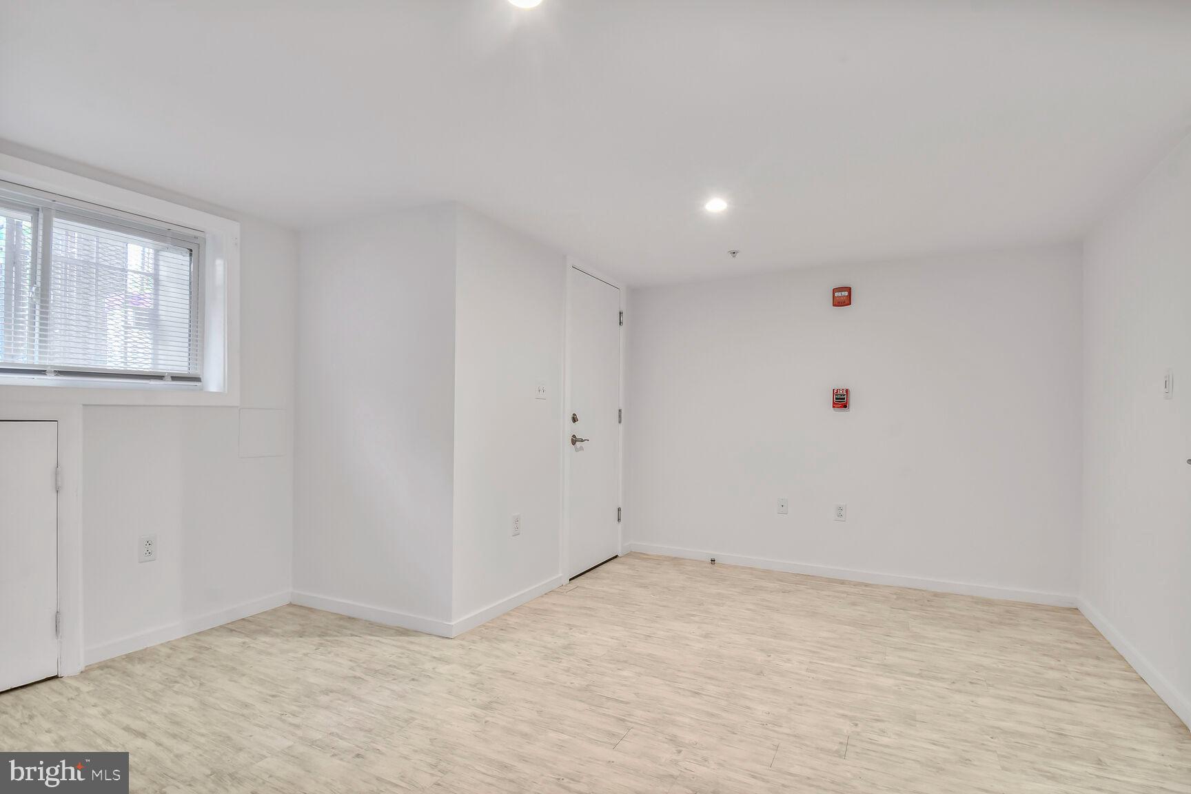 BLOOMINGDALE - Residential Lease