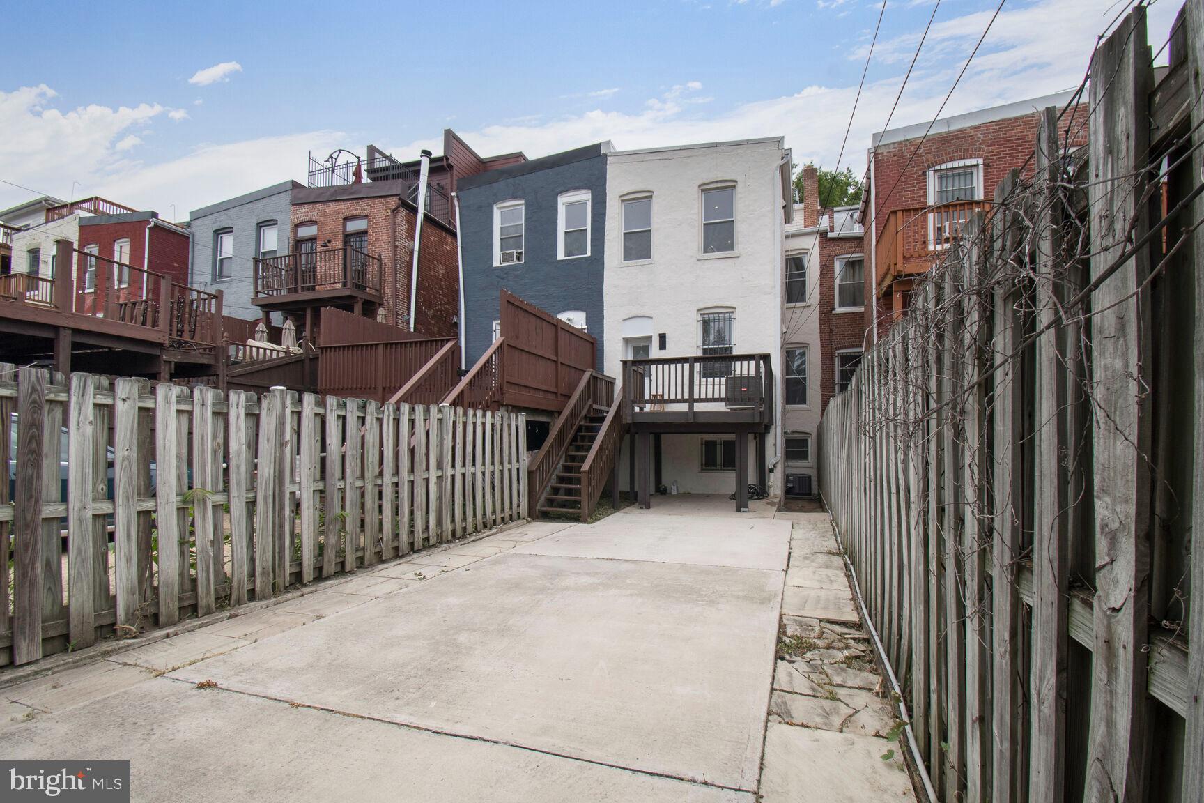 BLOOMINGDALE - Residential Lease