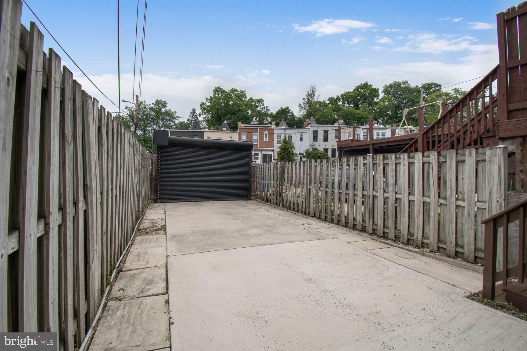BLOOMINGDALE - Residential Lease