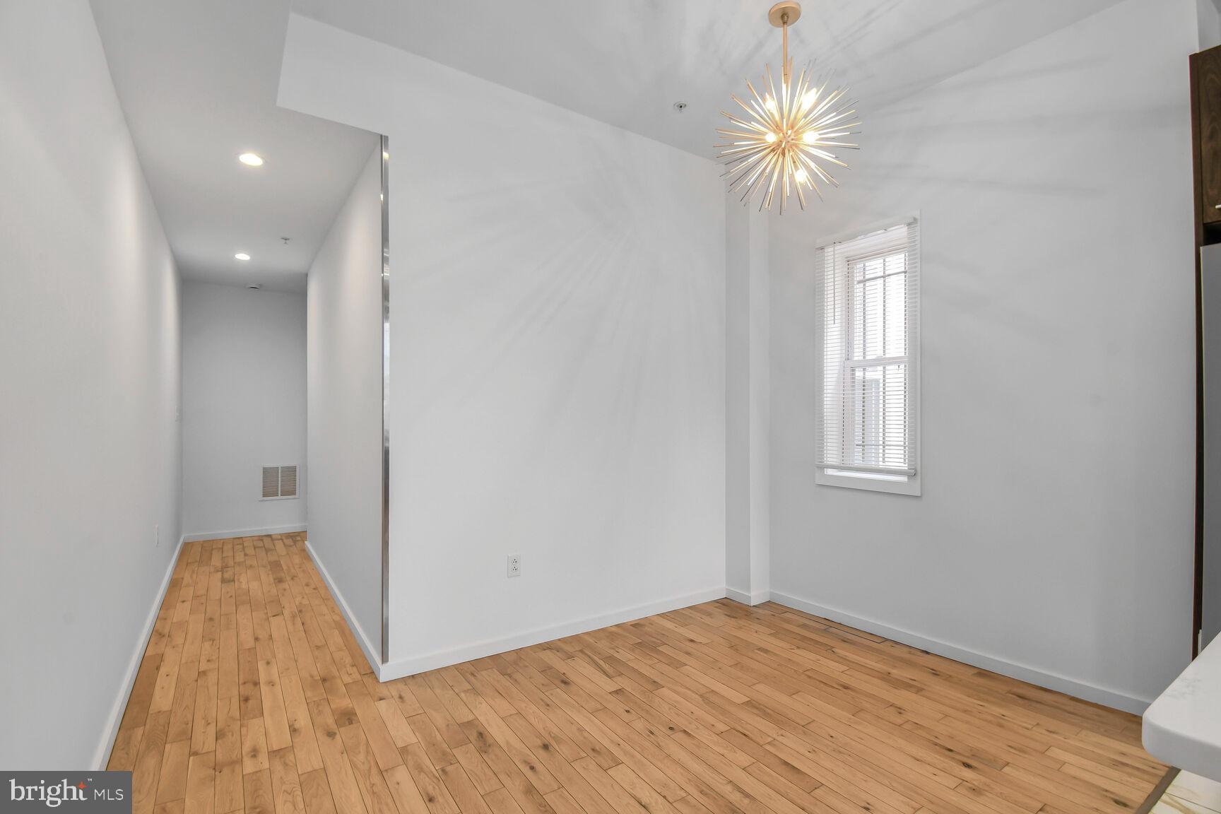 BLOOMINGDALE - Residential Lease